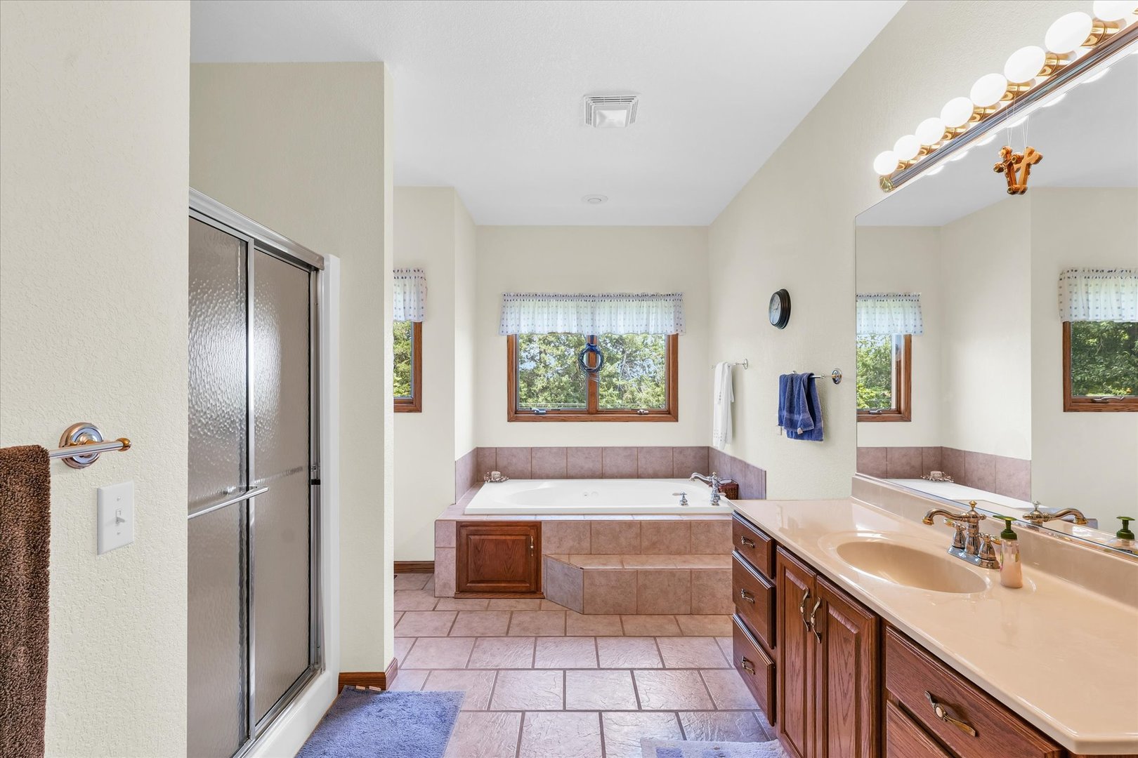 1502 County Road 2350