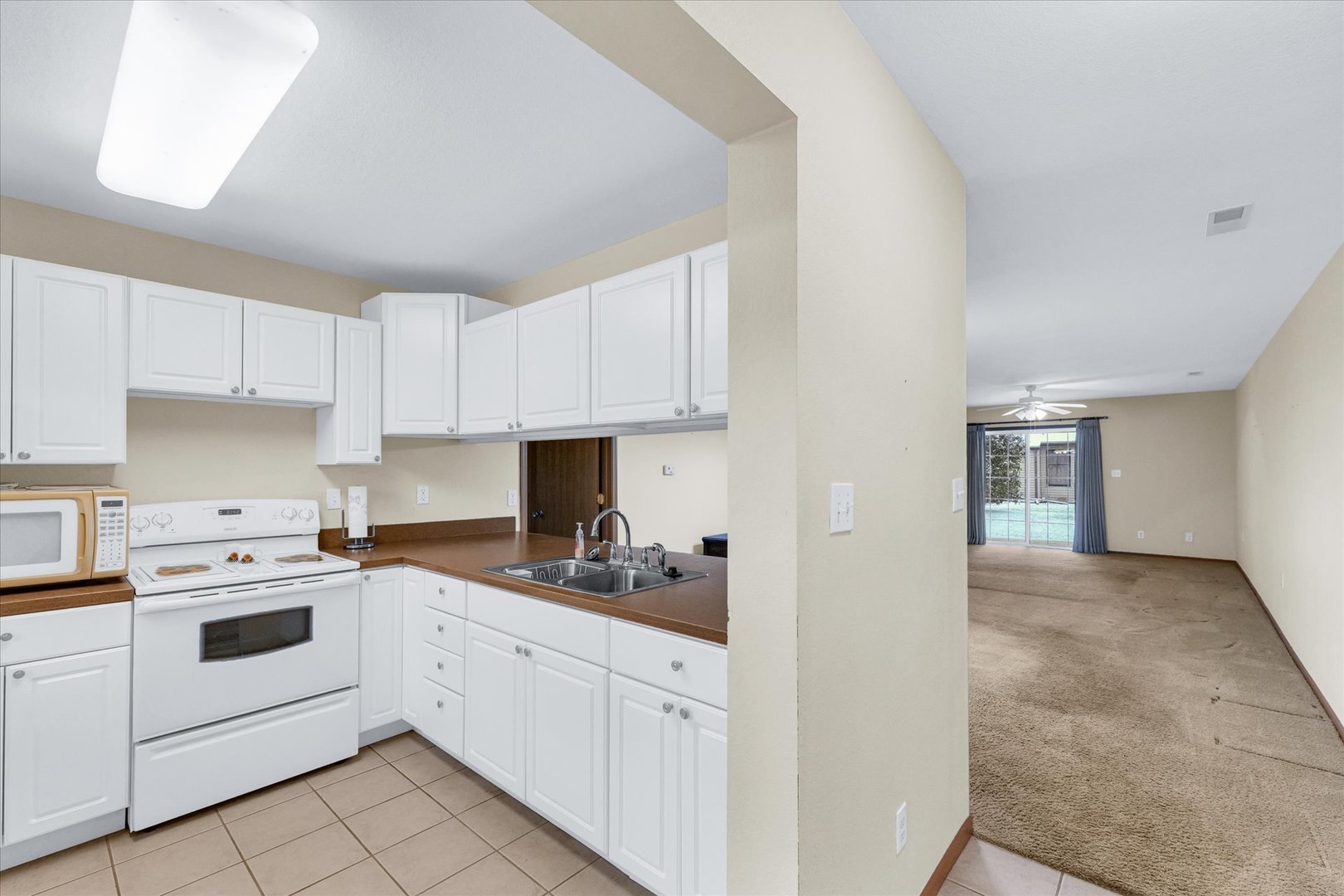 721 BROADMEADOW Street Unit: 103