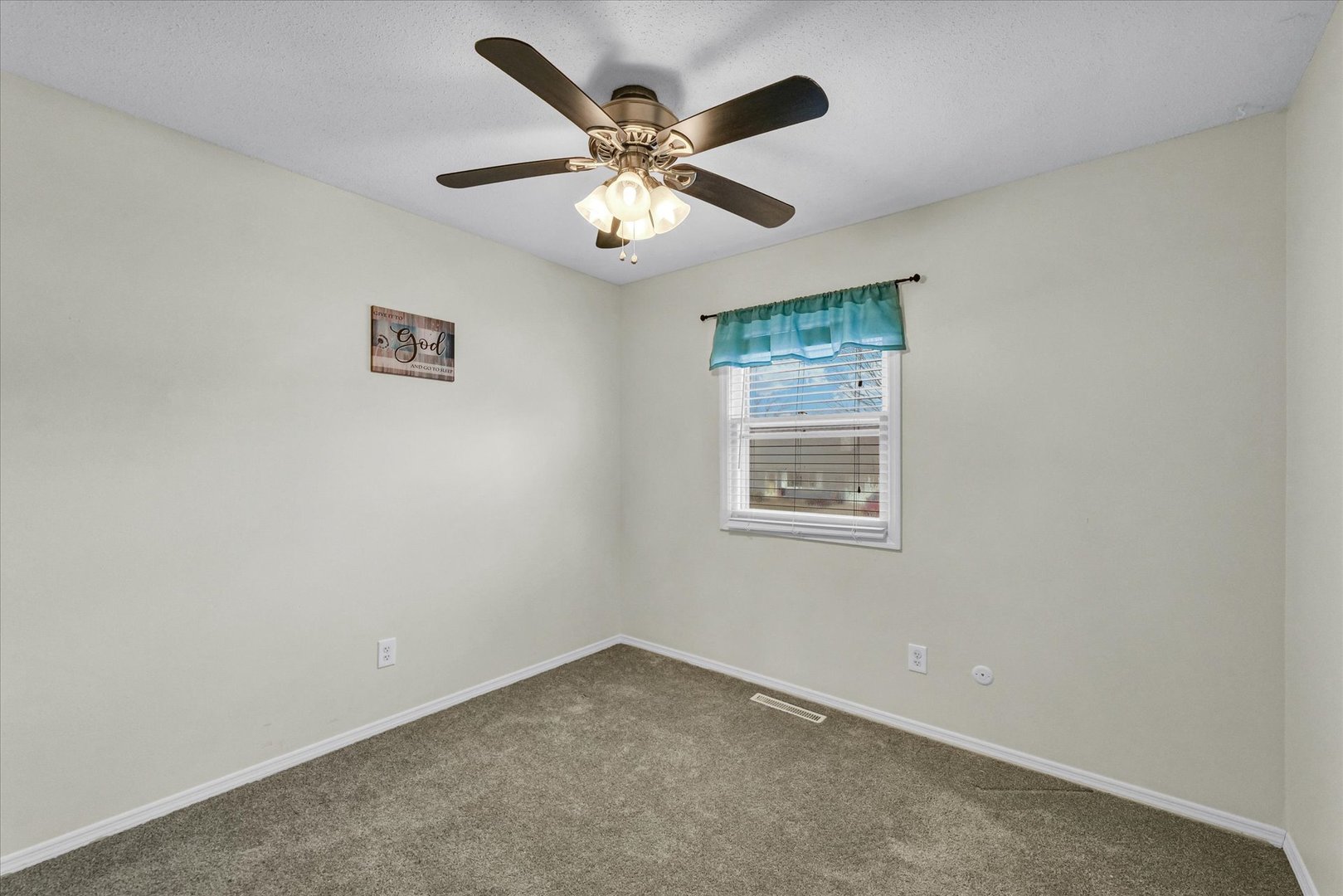 203 Briarcliff Drive E