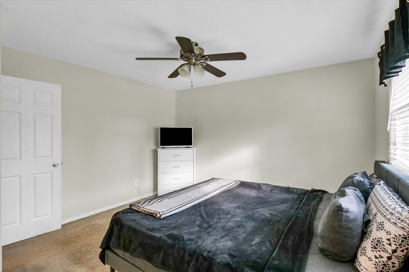 203 Briarcliff Drive E