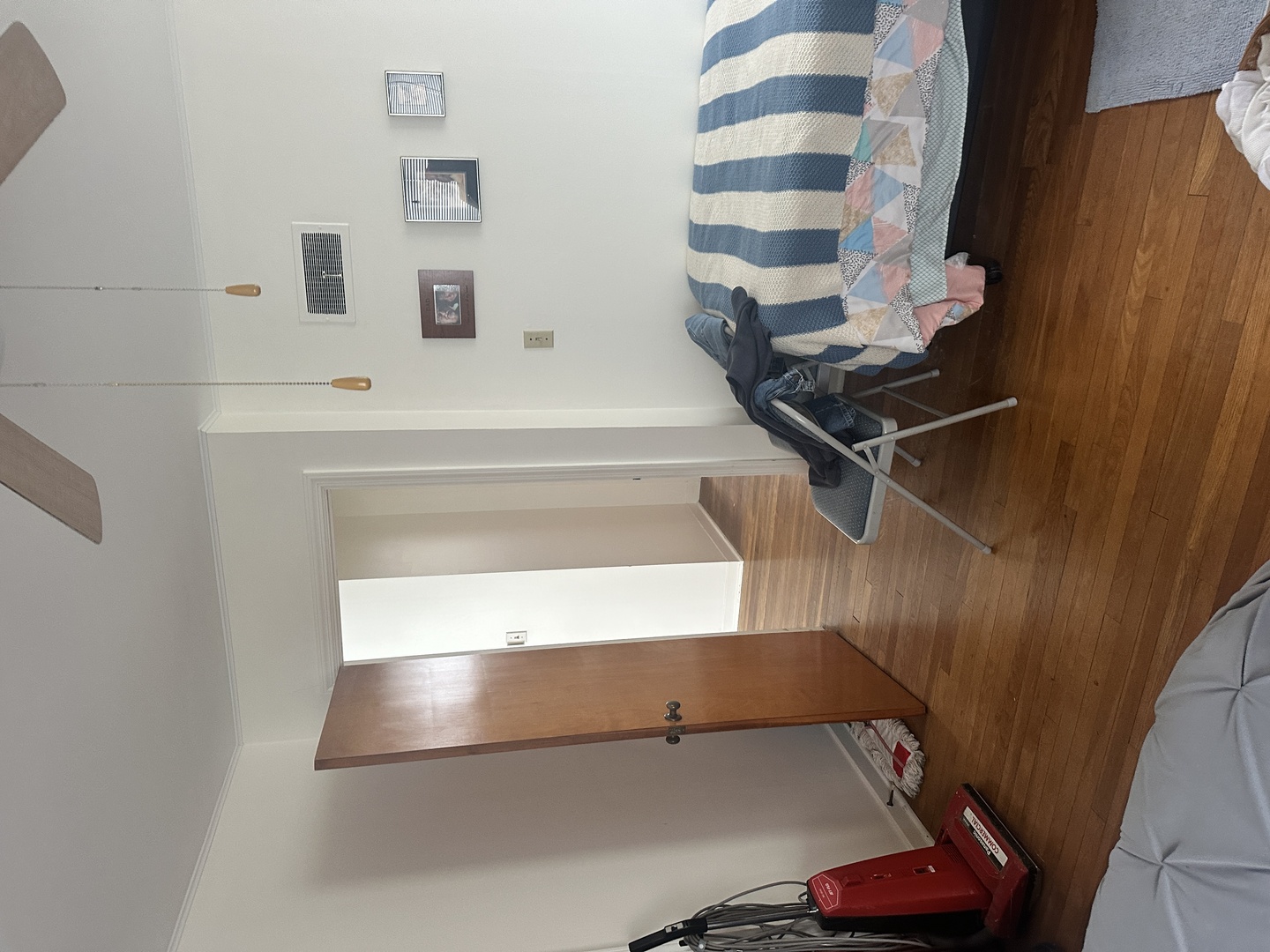 302/304 EDEN PARK Drive