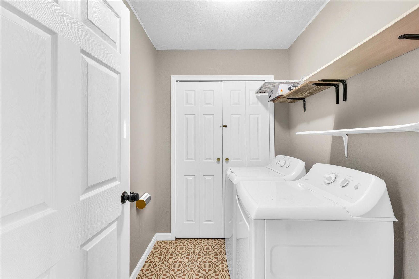 1010 S Washington Street