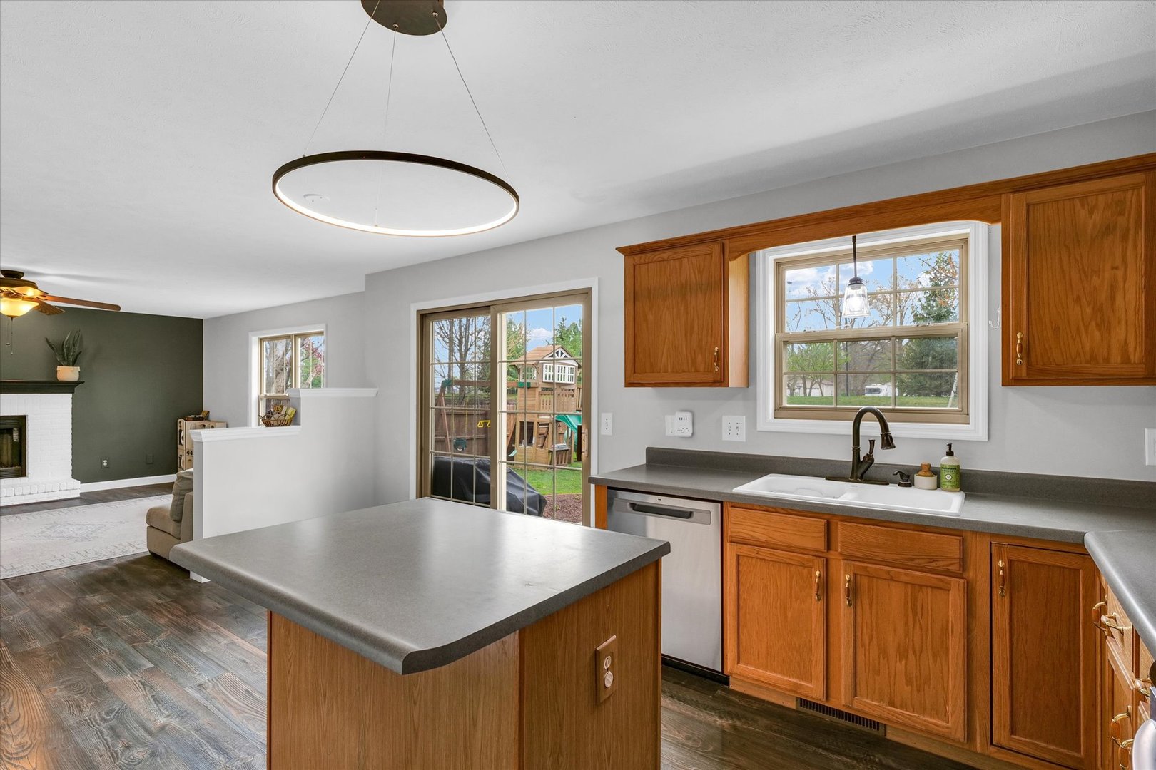 3410 WATERVILLE Court