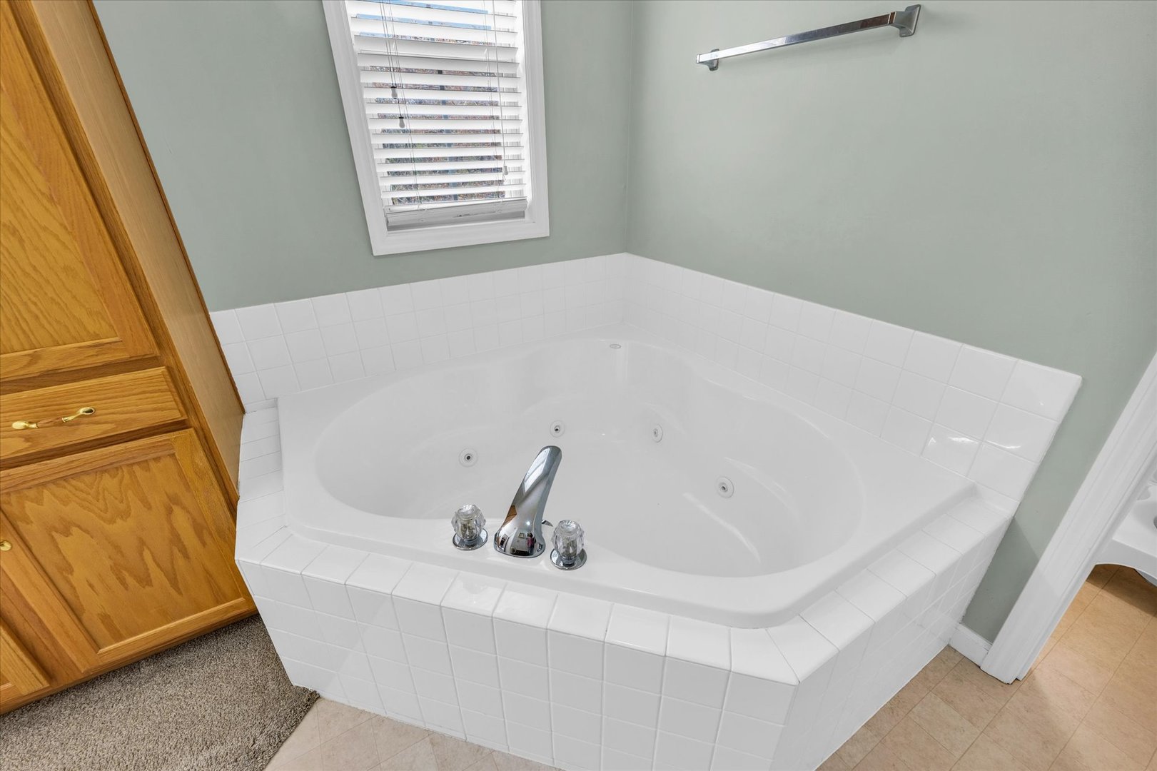 3410 WATERVILLE Court