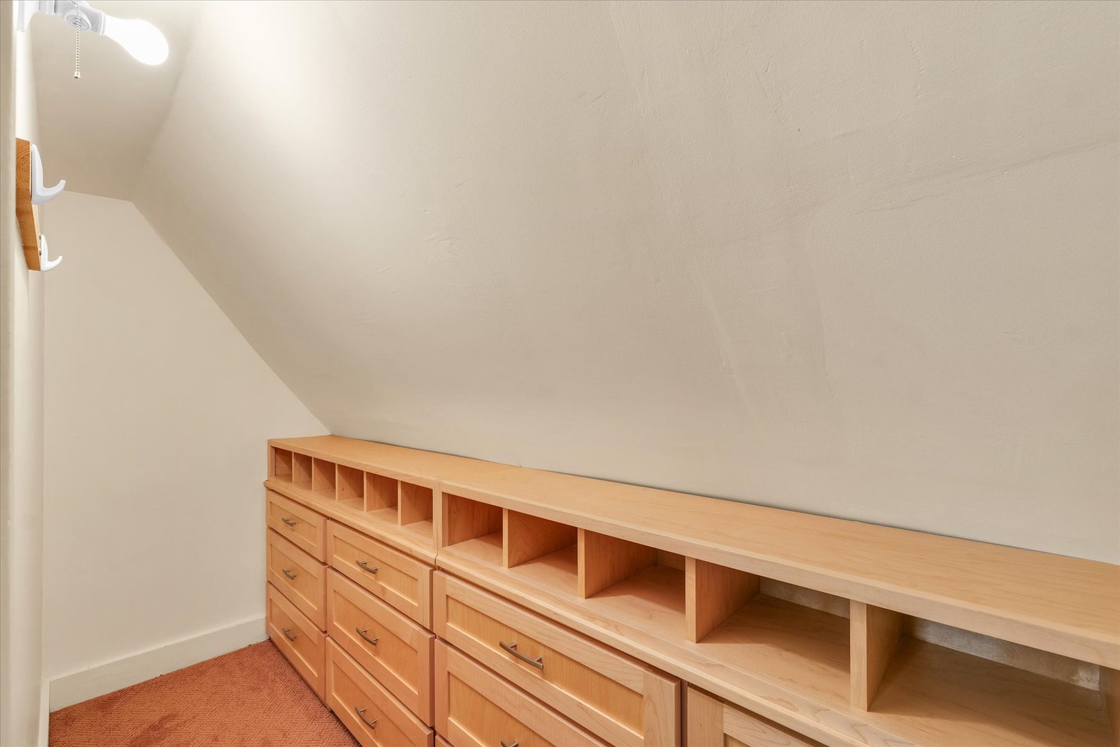 314 W Stanage Avenue