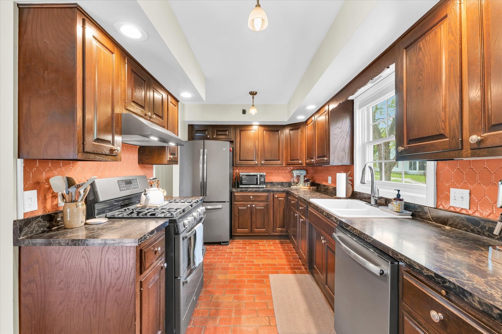 314 W Stanage Avenue