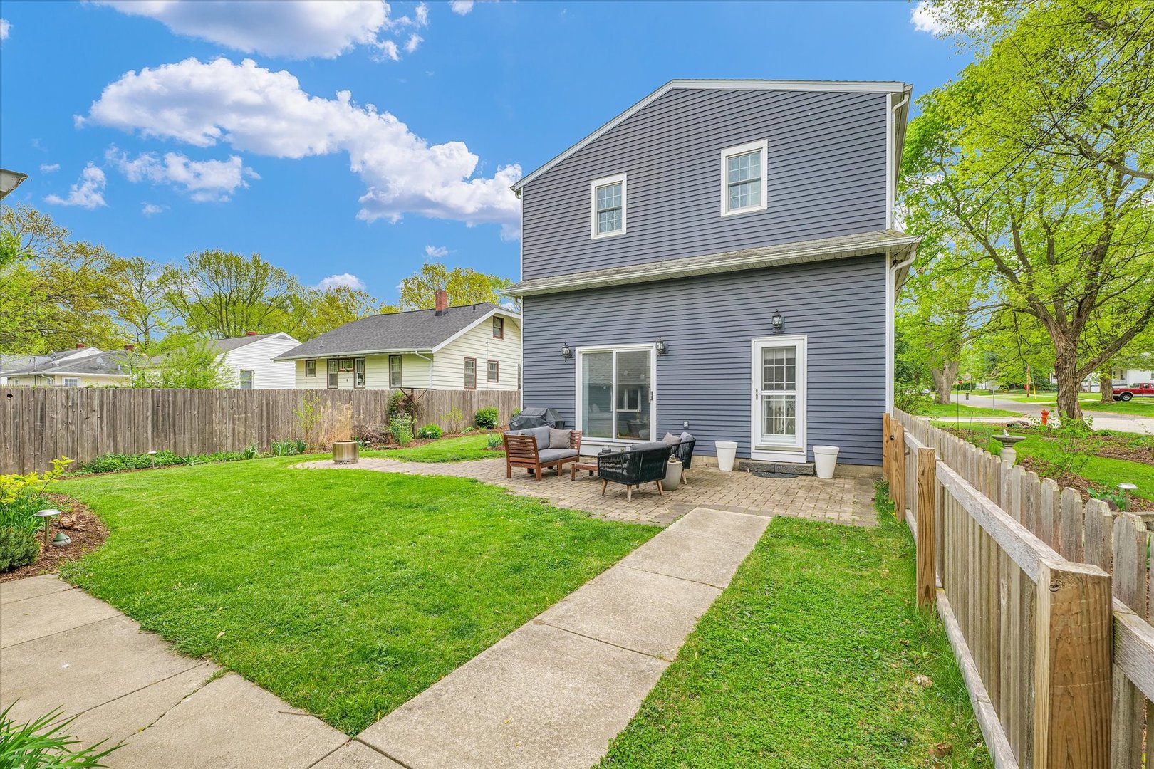 314 W Stanage Avenue