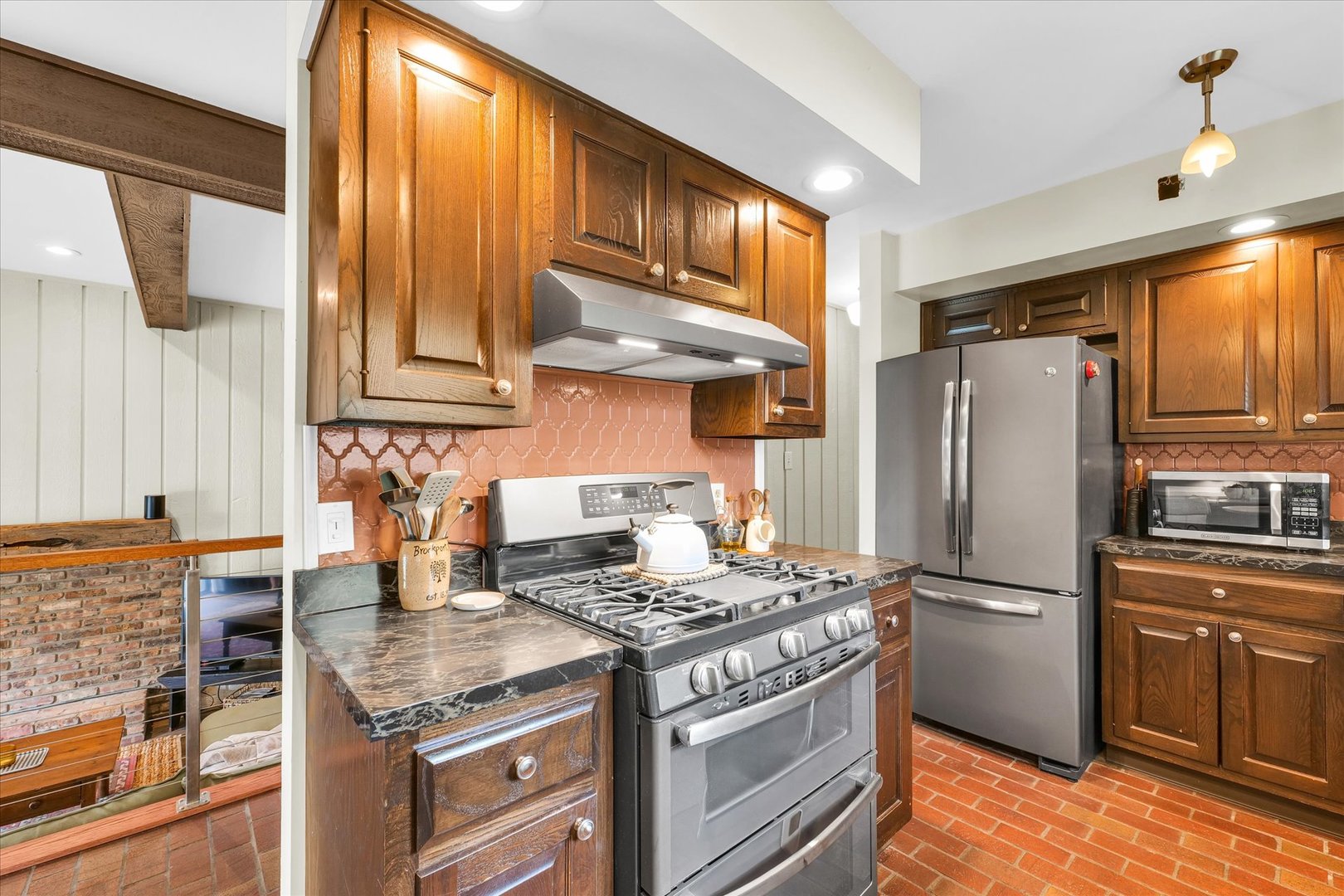 314 W Stanage Avenue