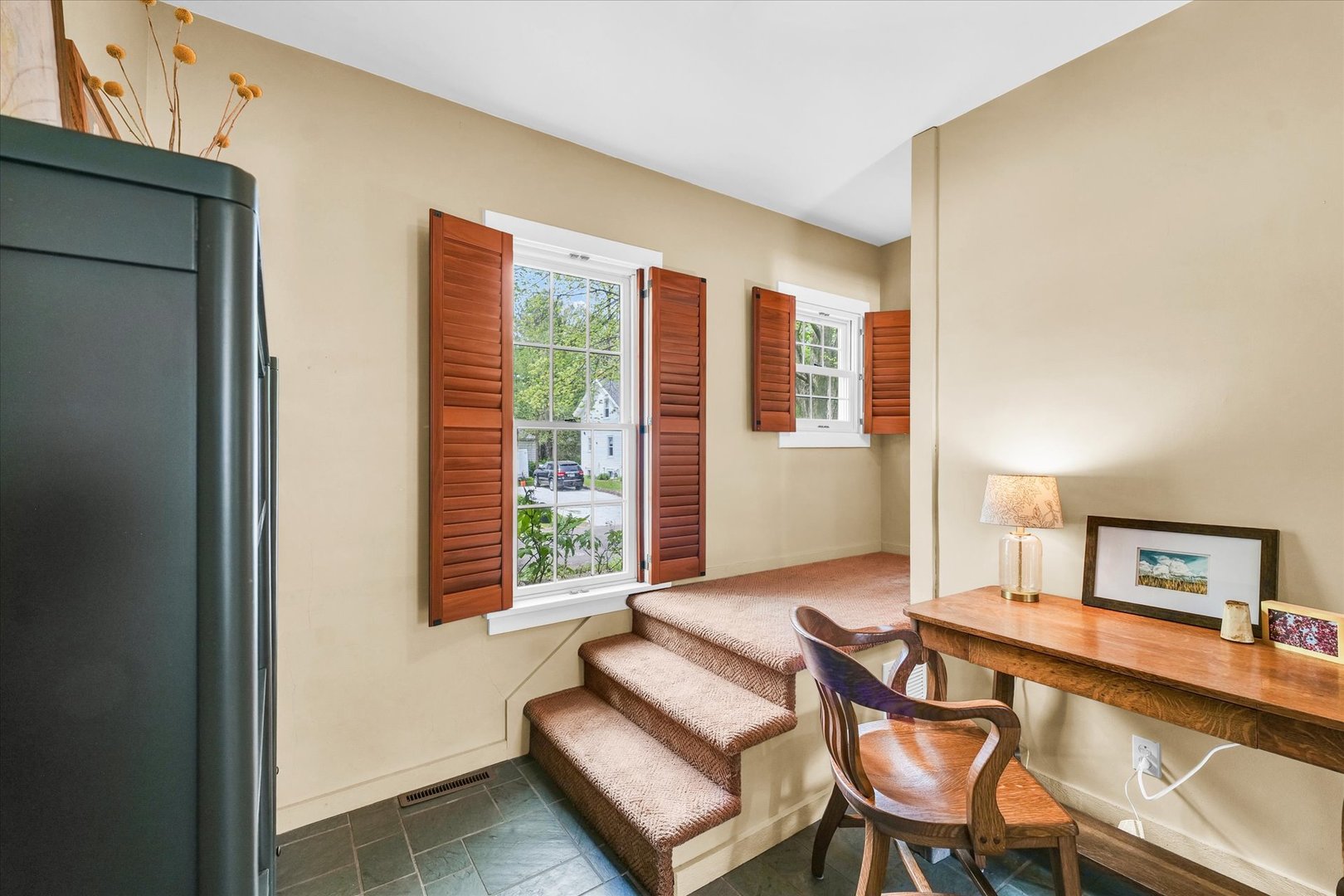 314 W Stanage Avenue