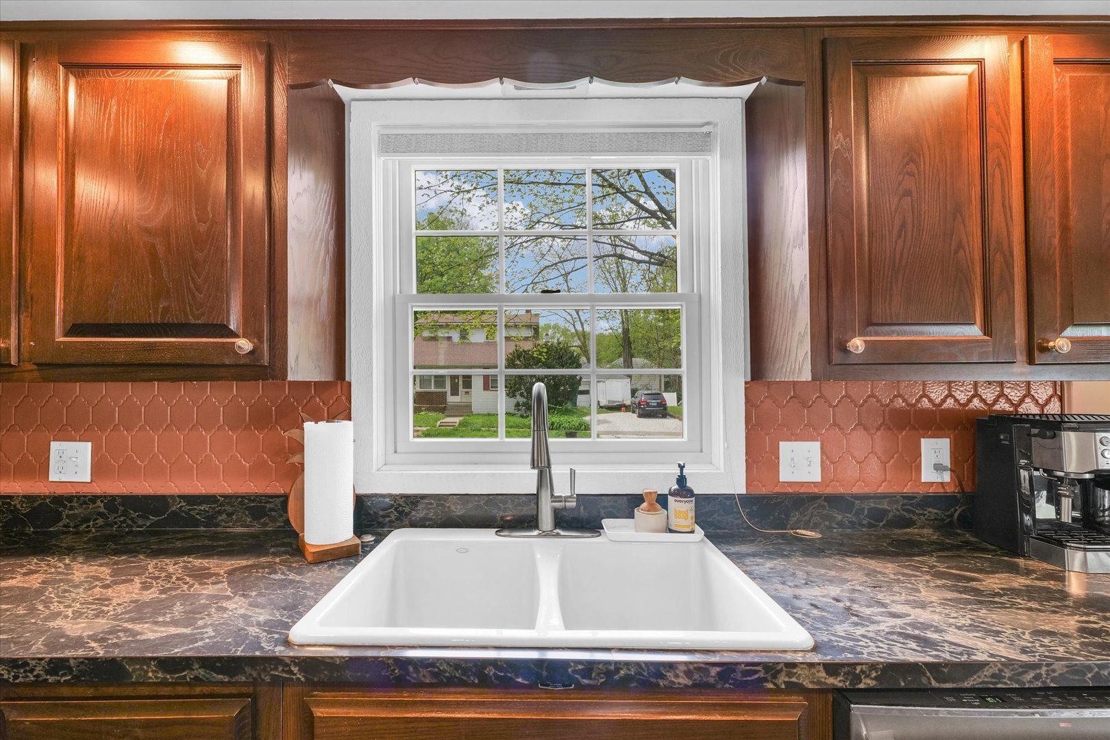 314 W Stanage Avenue