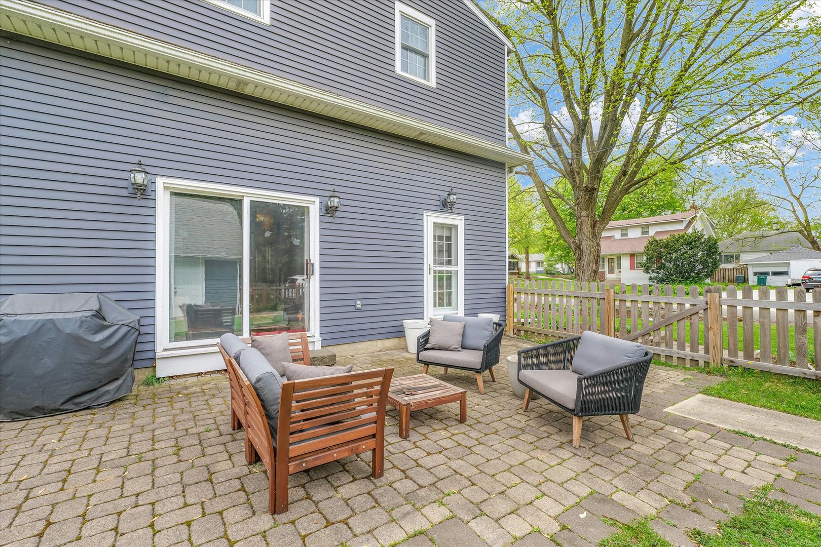 314 W Stanage Avenue