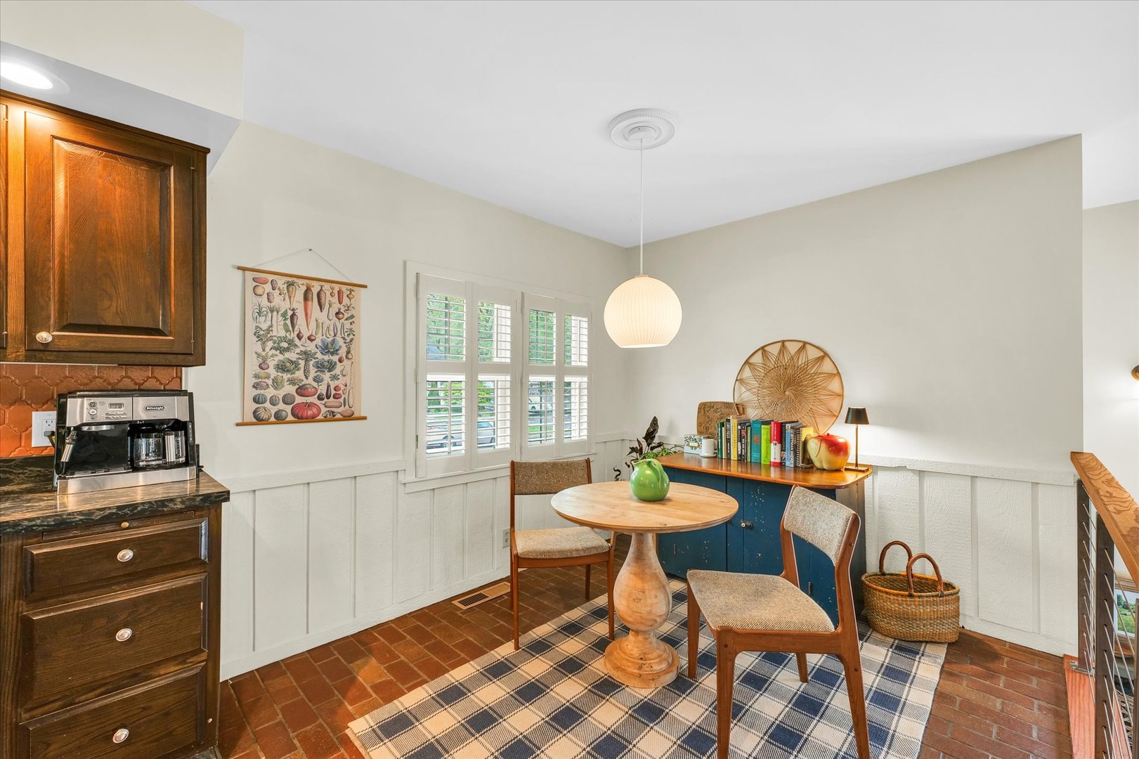 314 W Stanage Avenue