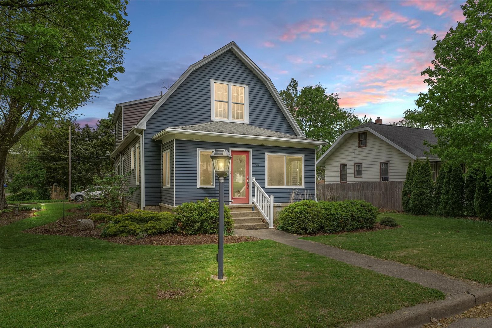 314 W Stanage Avenue