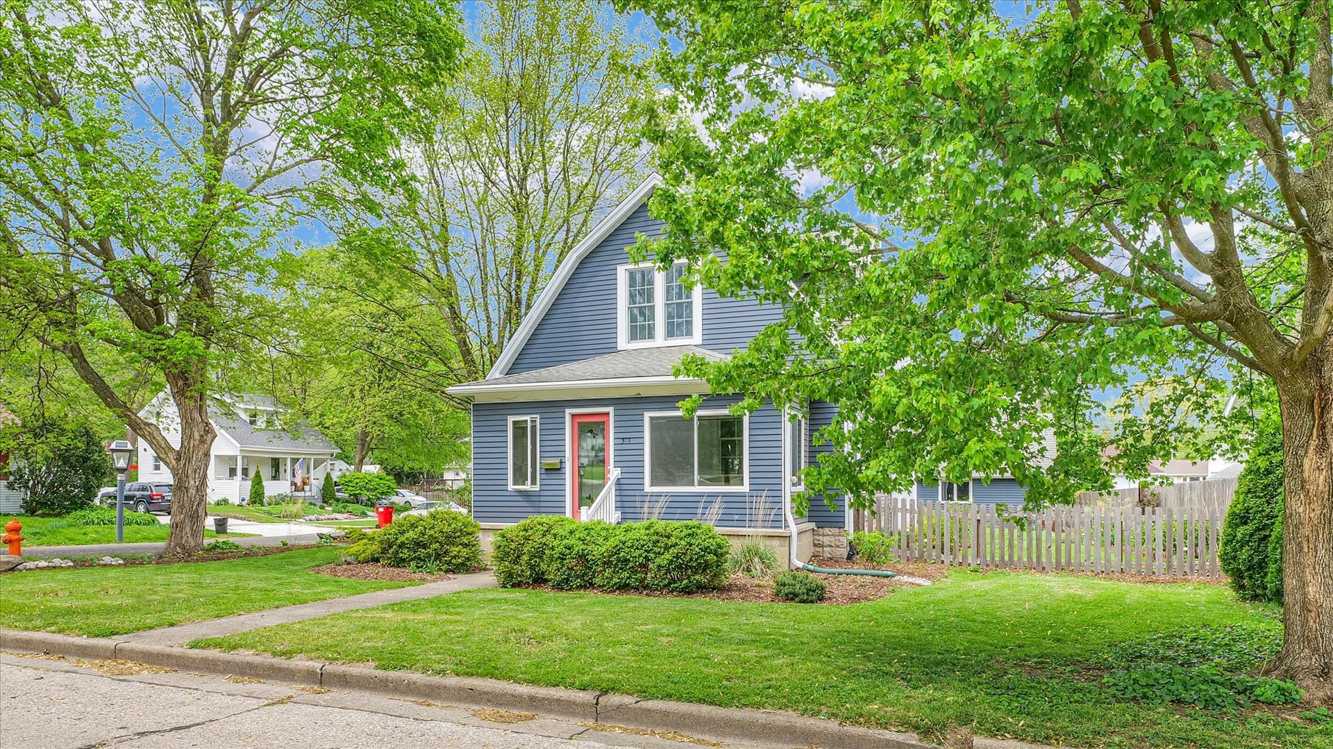 314 W Stanage Avenue