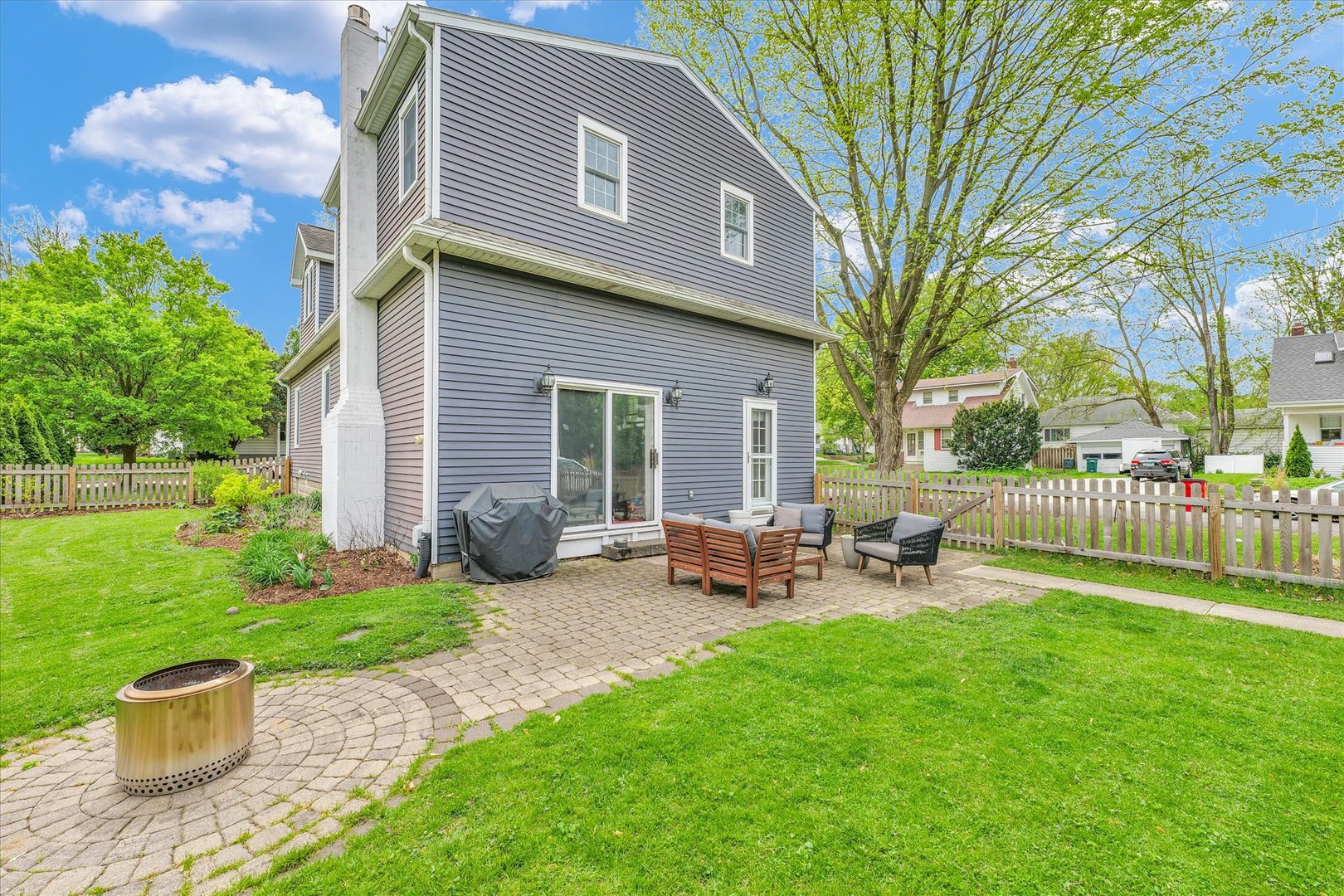 314 W Stanage Avenue