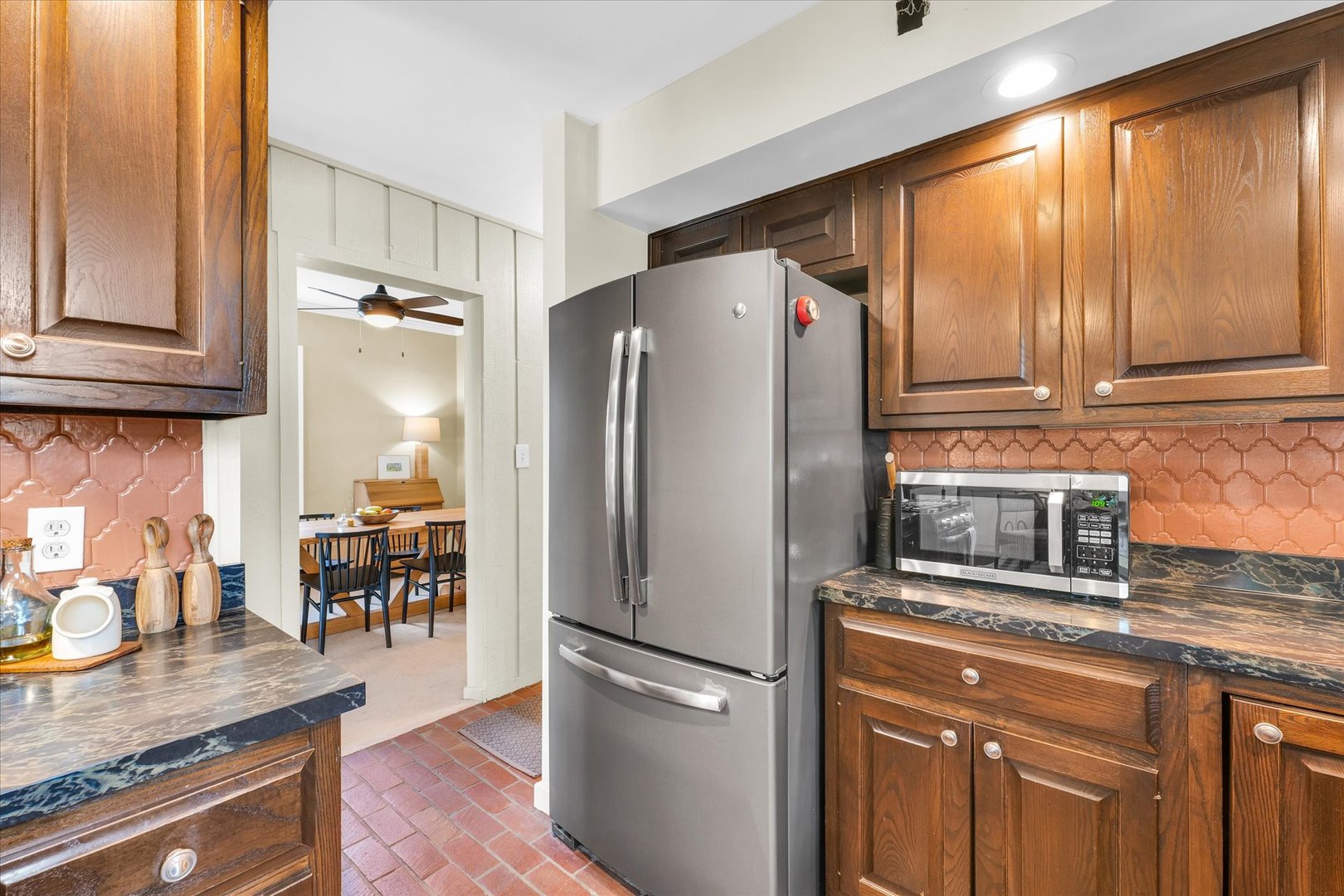 314 W Stanage Avenue