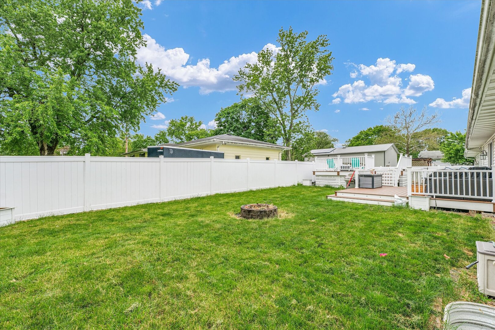 956 E Orleans Street