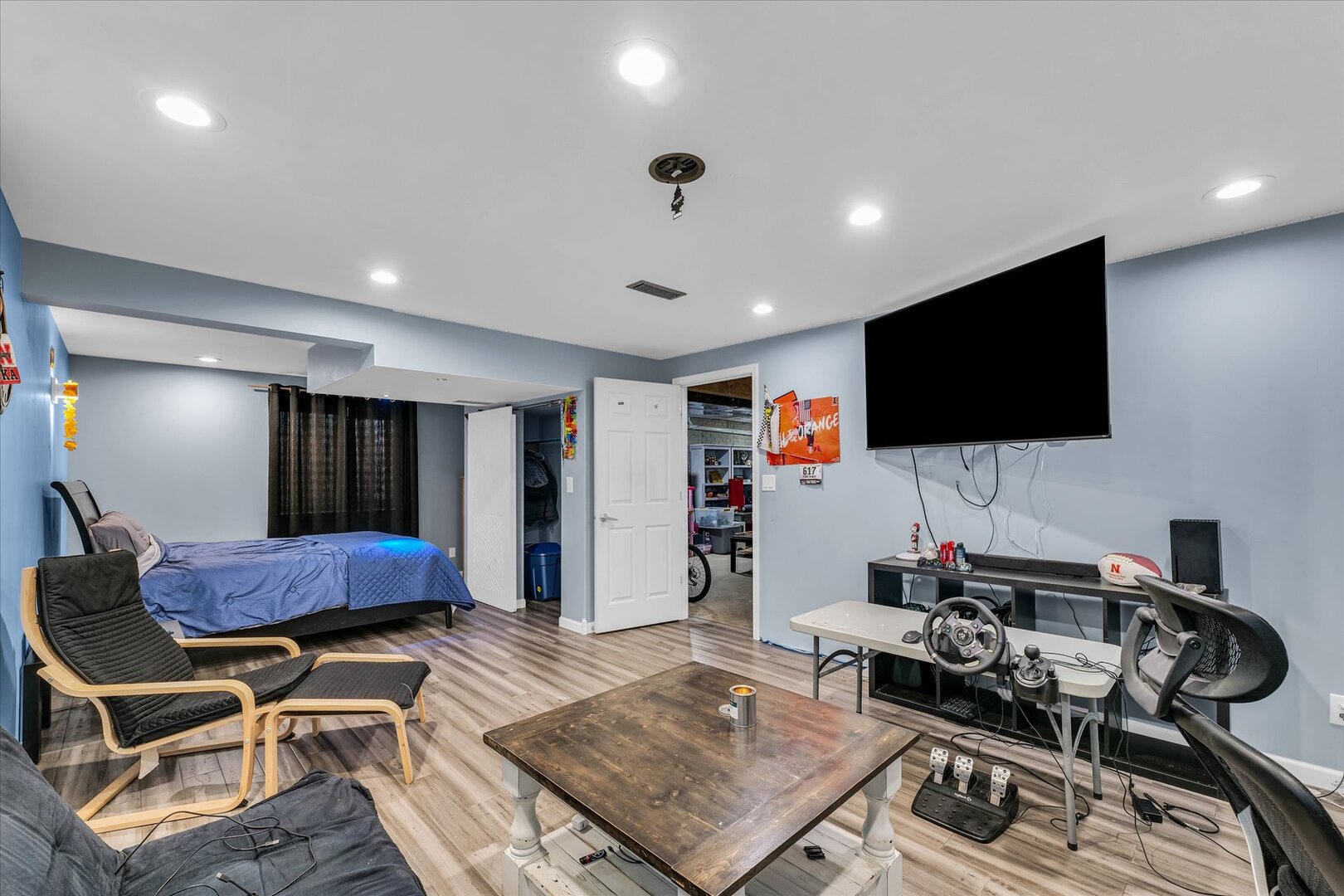 956 E Orleans Street