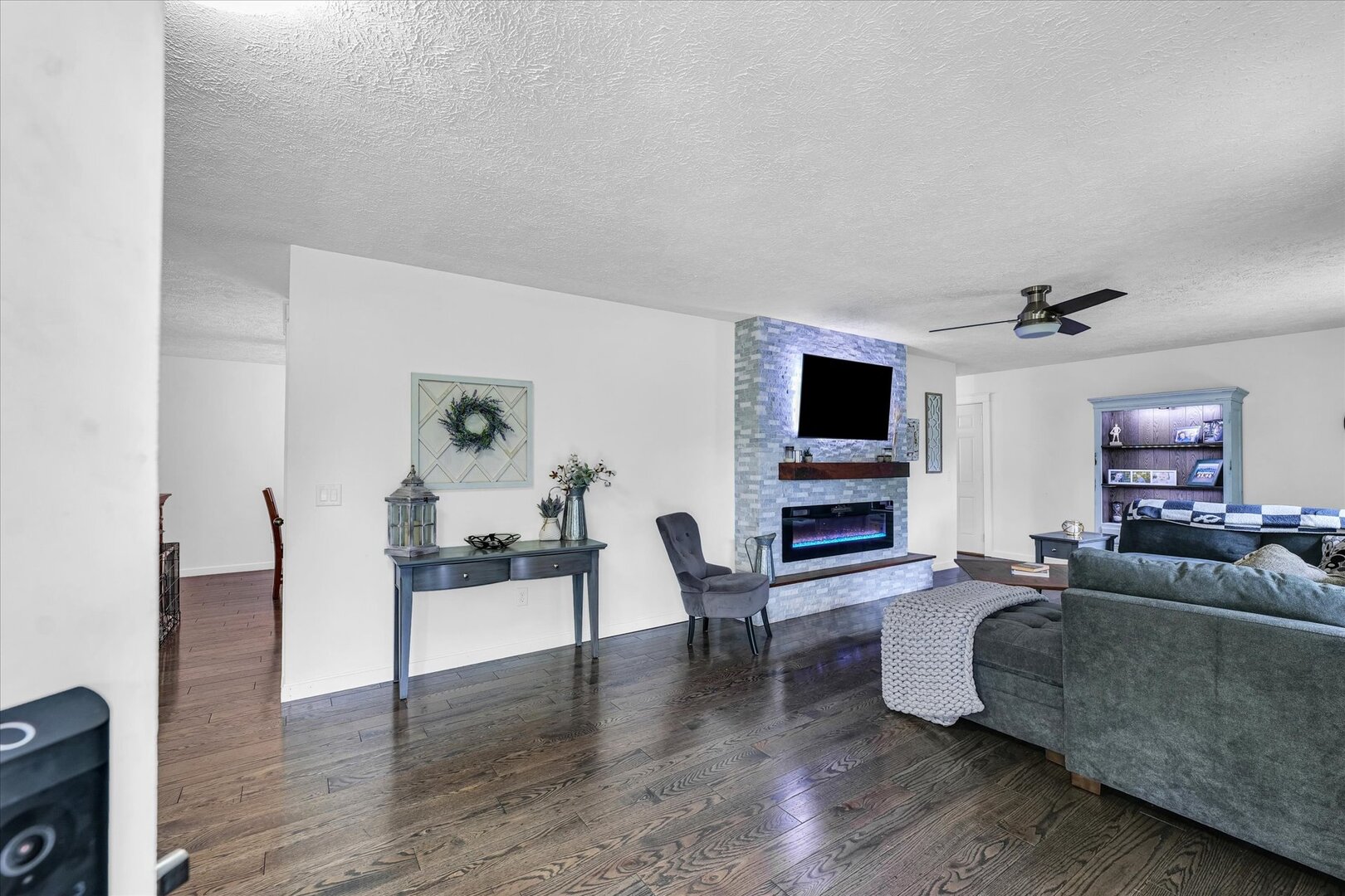 956 E Orleans Street