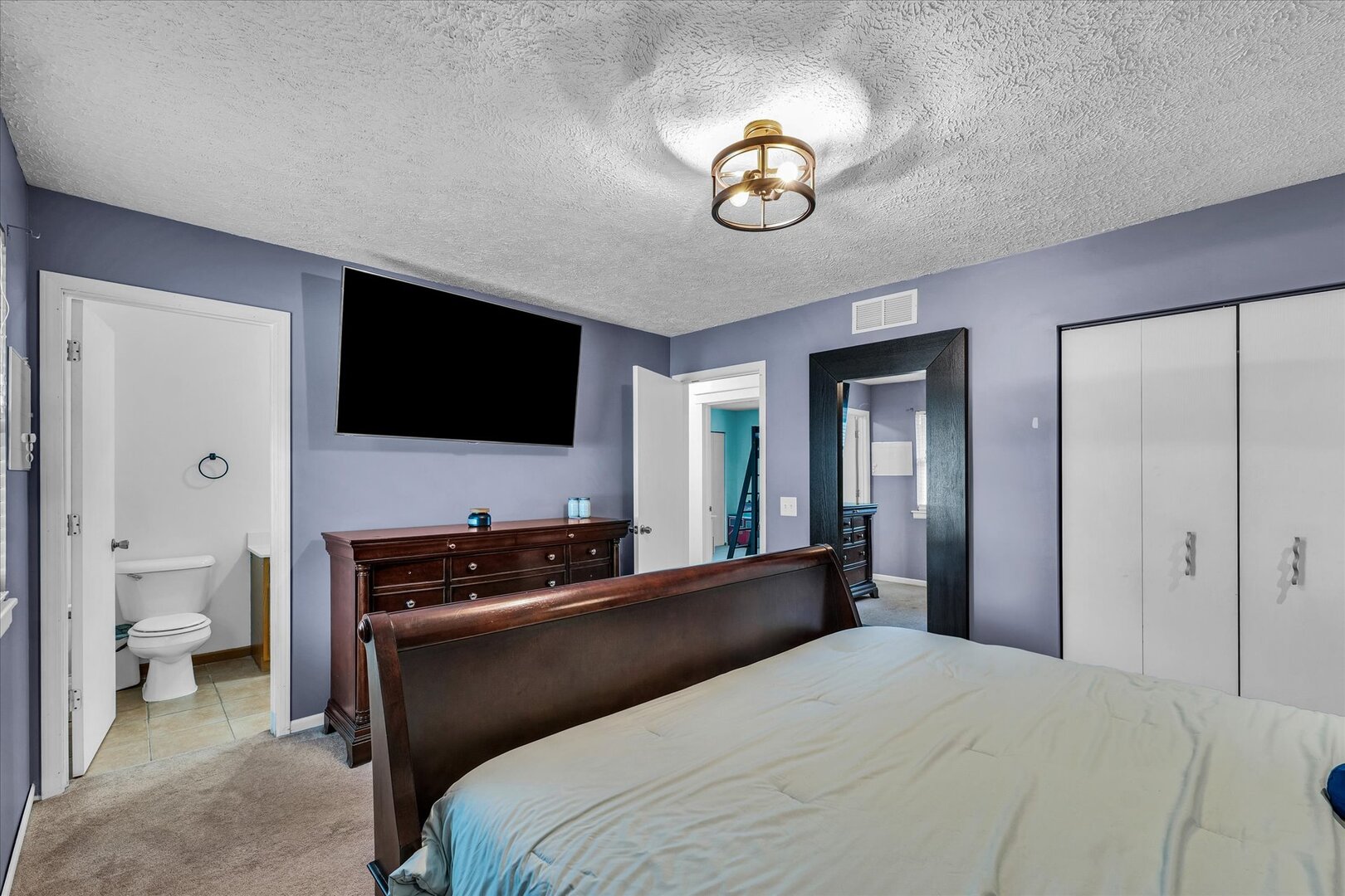 956 E Orleans Street