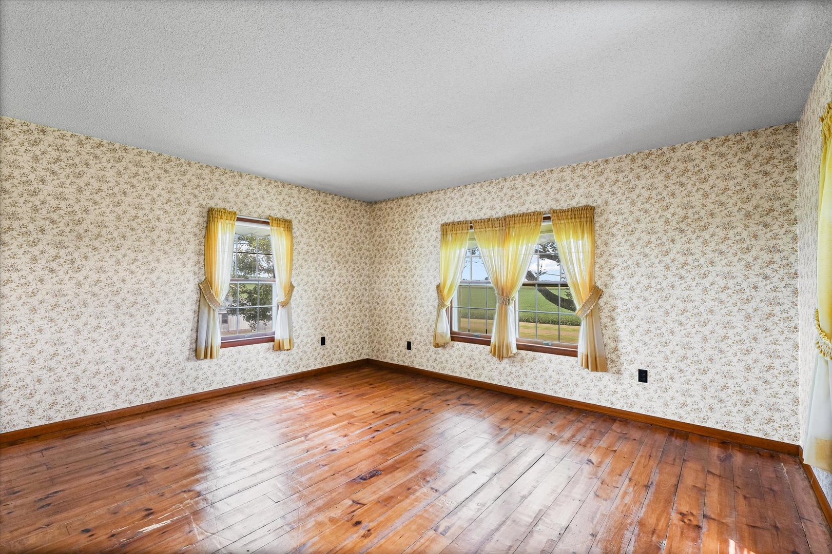 2756 County Road 2200