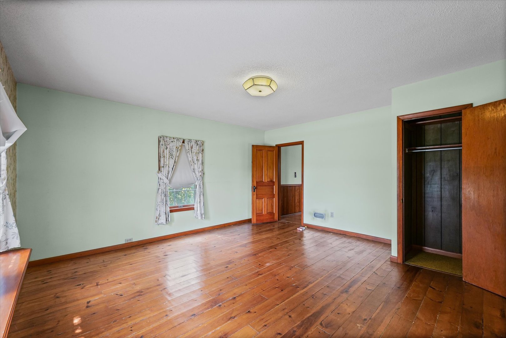 2756 County Road 2200