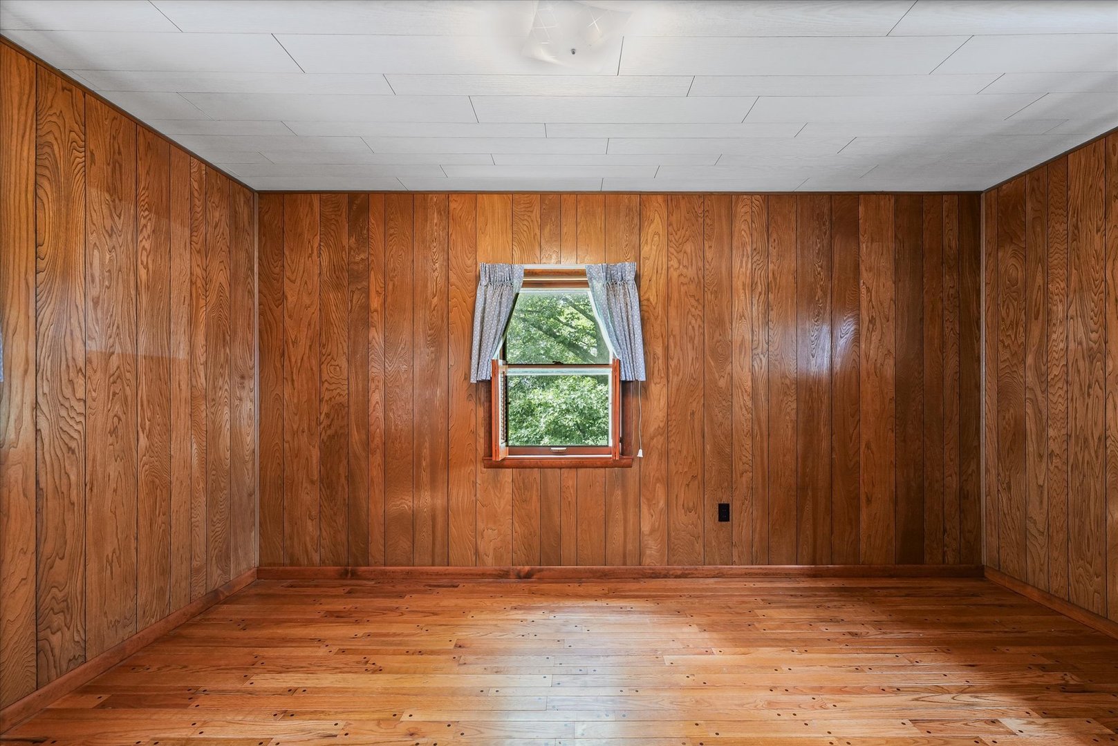 2756 County Road 2200