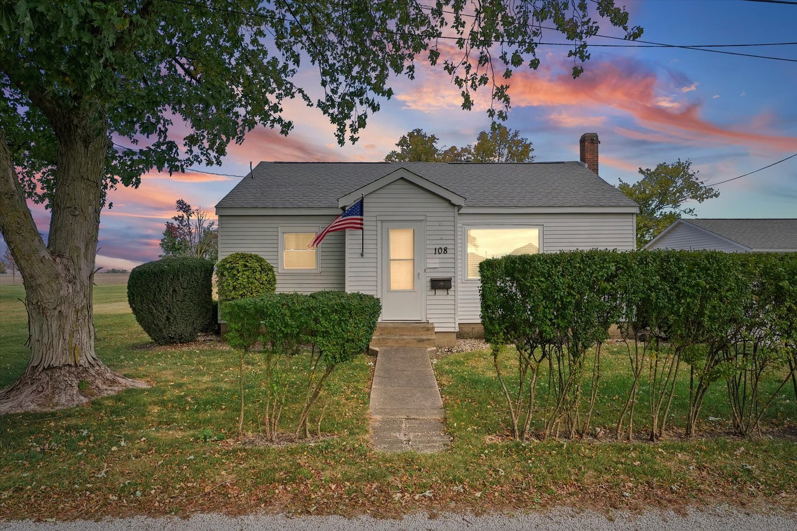 108 W Pauline Street