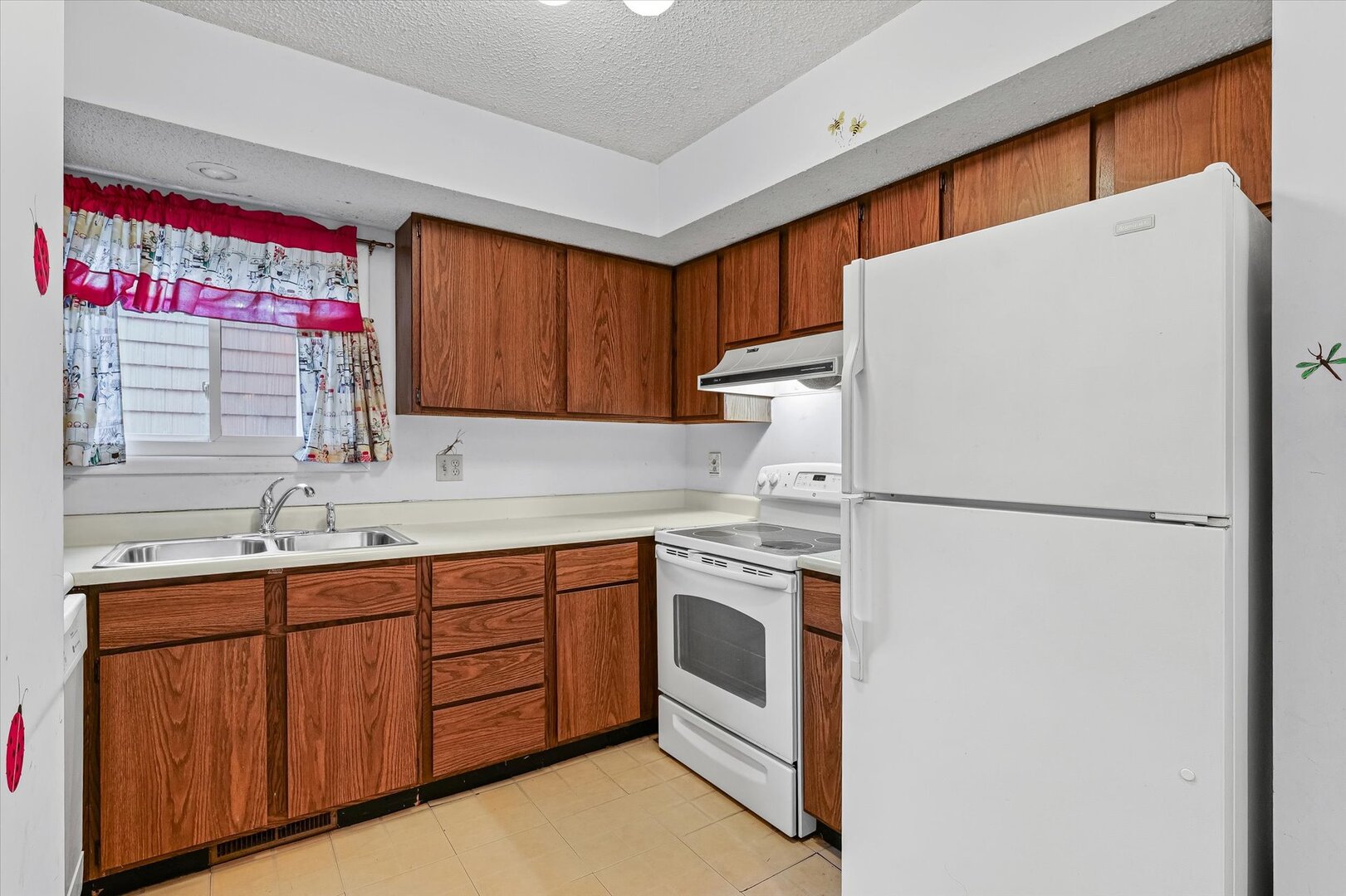 1928 Blackthorn Drive Unit: 1