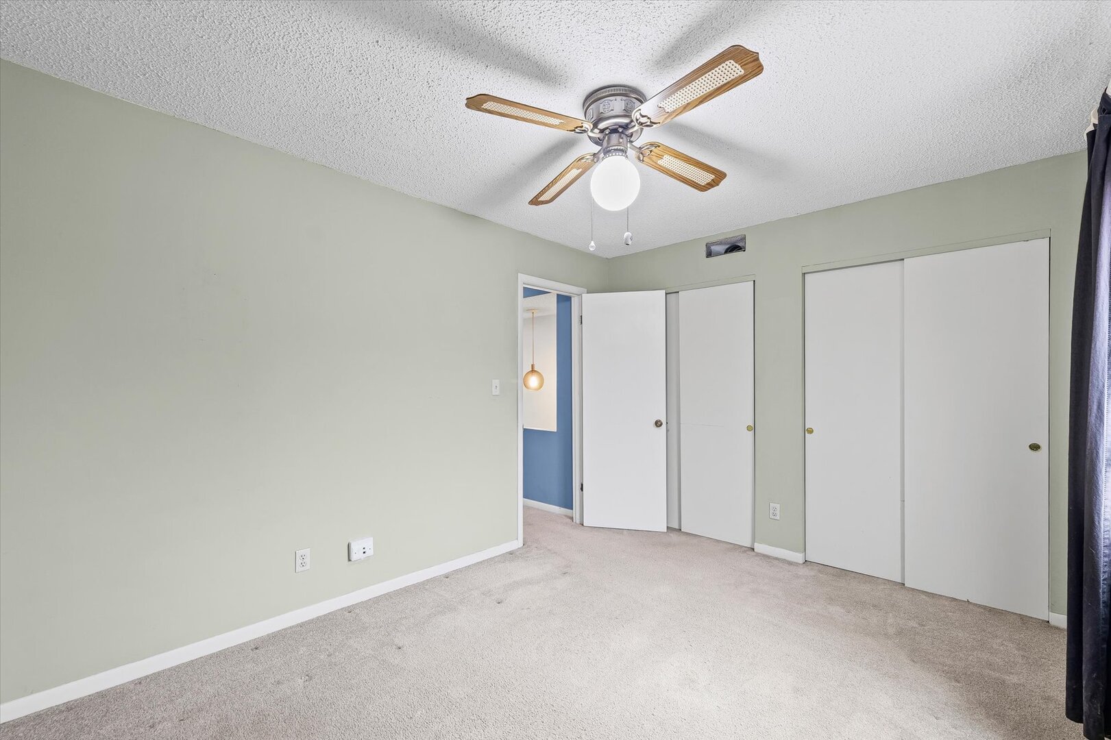1928 Blackthorn Drive Unit: 1