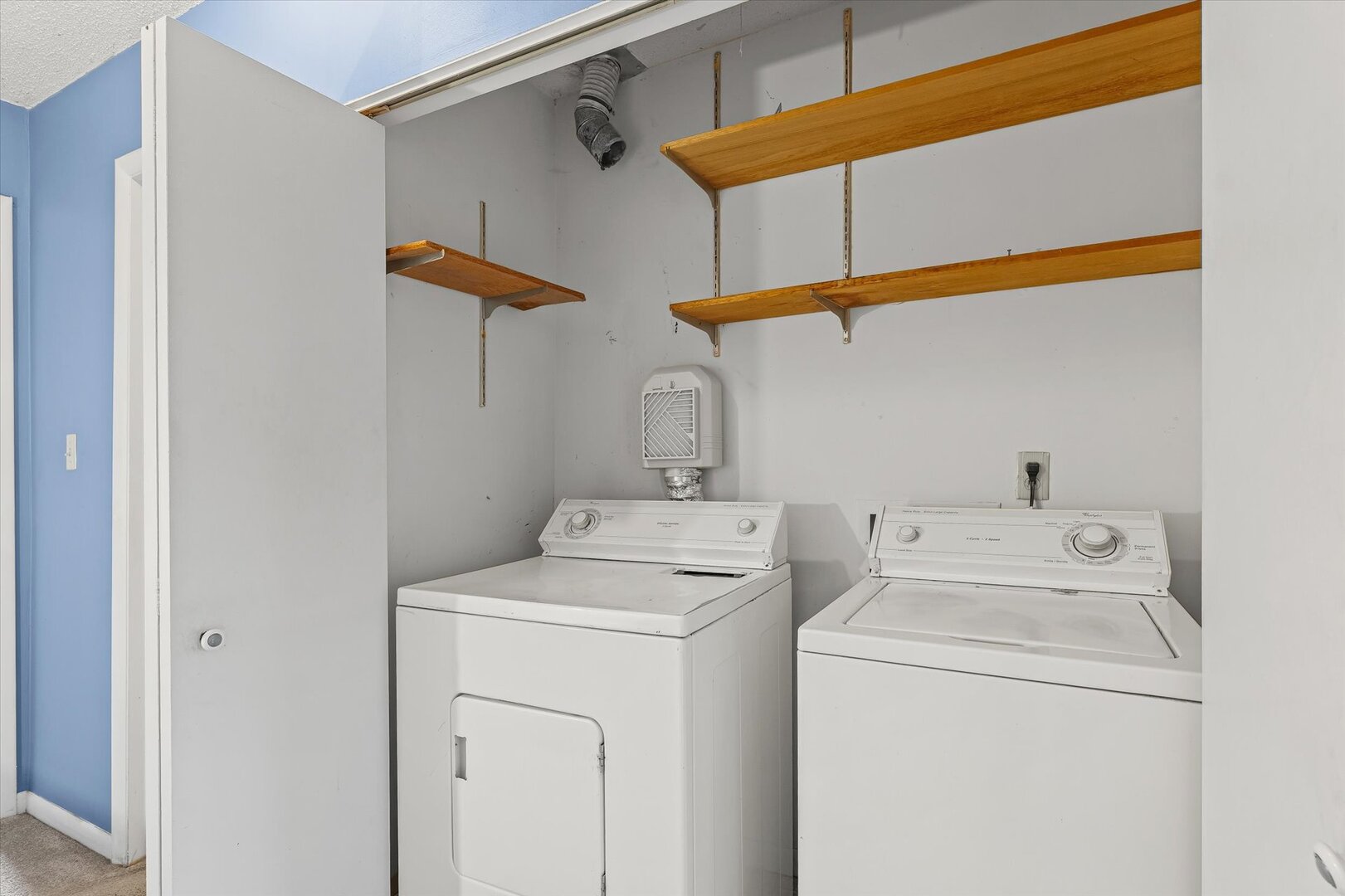 1928 Blackthorn Drive Unit: 1