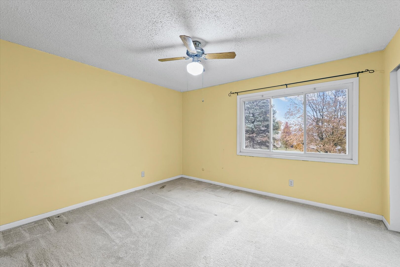 1928 Blackthorn Drive Unit: 1