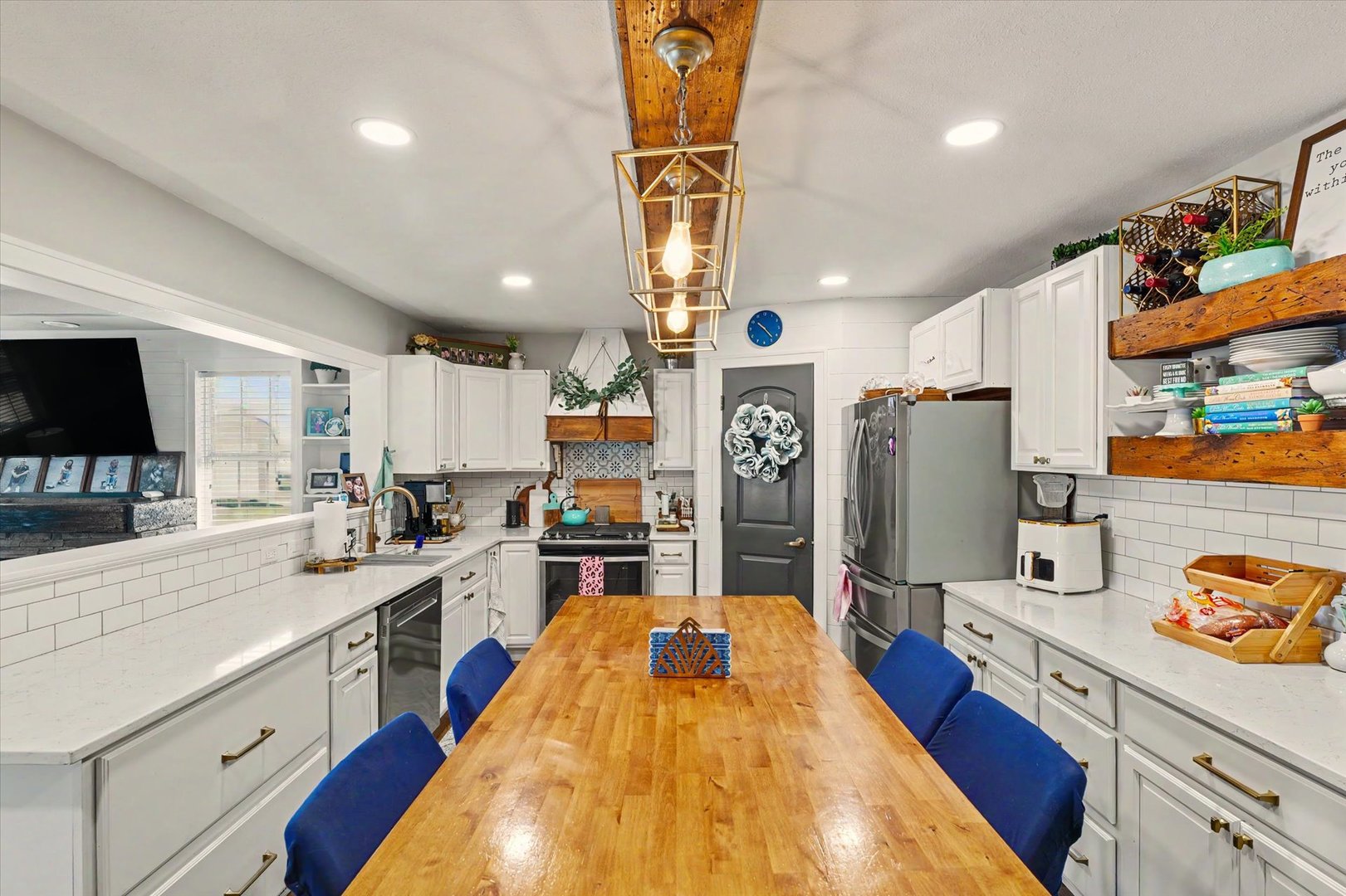 1202 Peters Drive