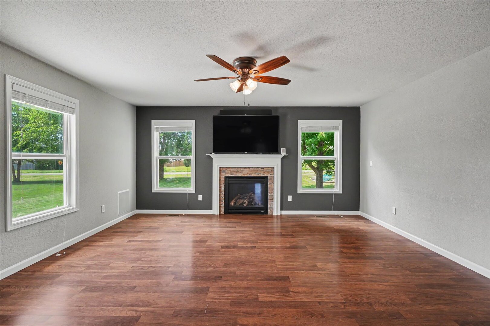 609 N Glover Court
