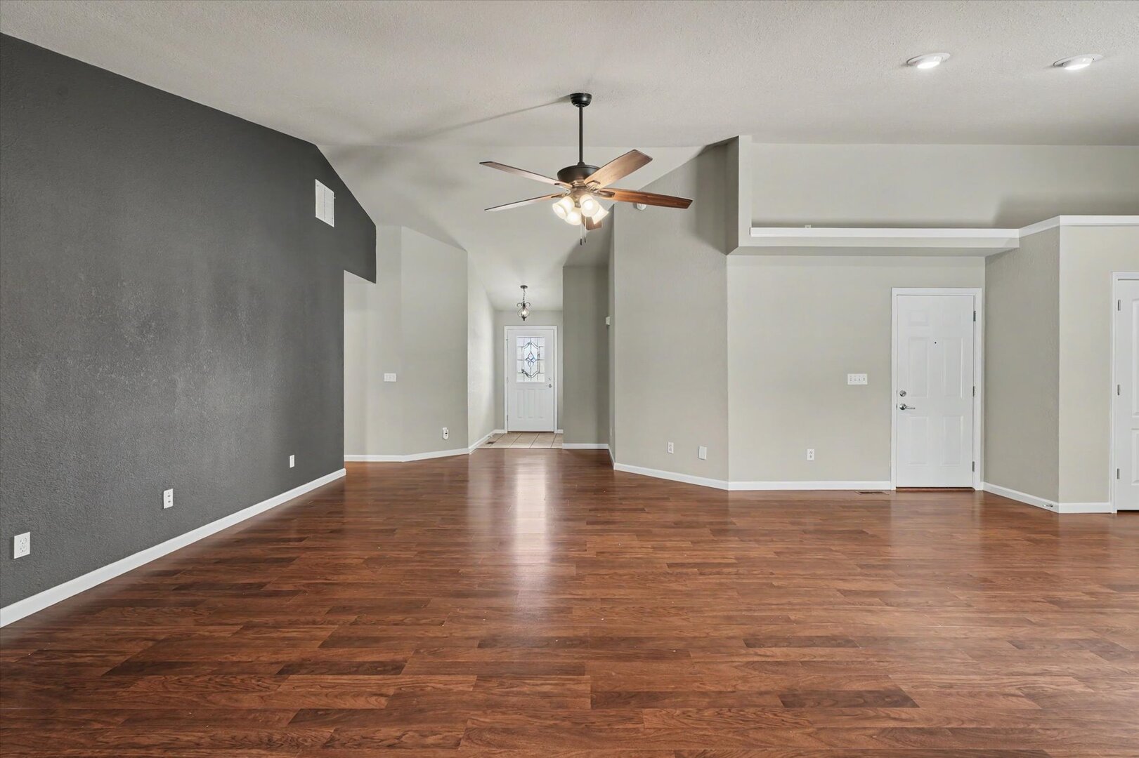 609 N Glover Court