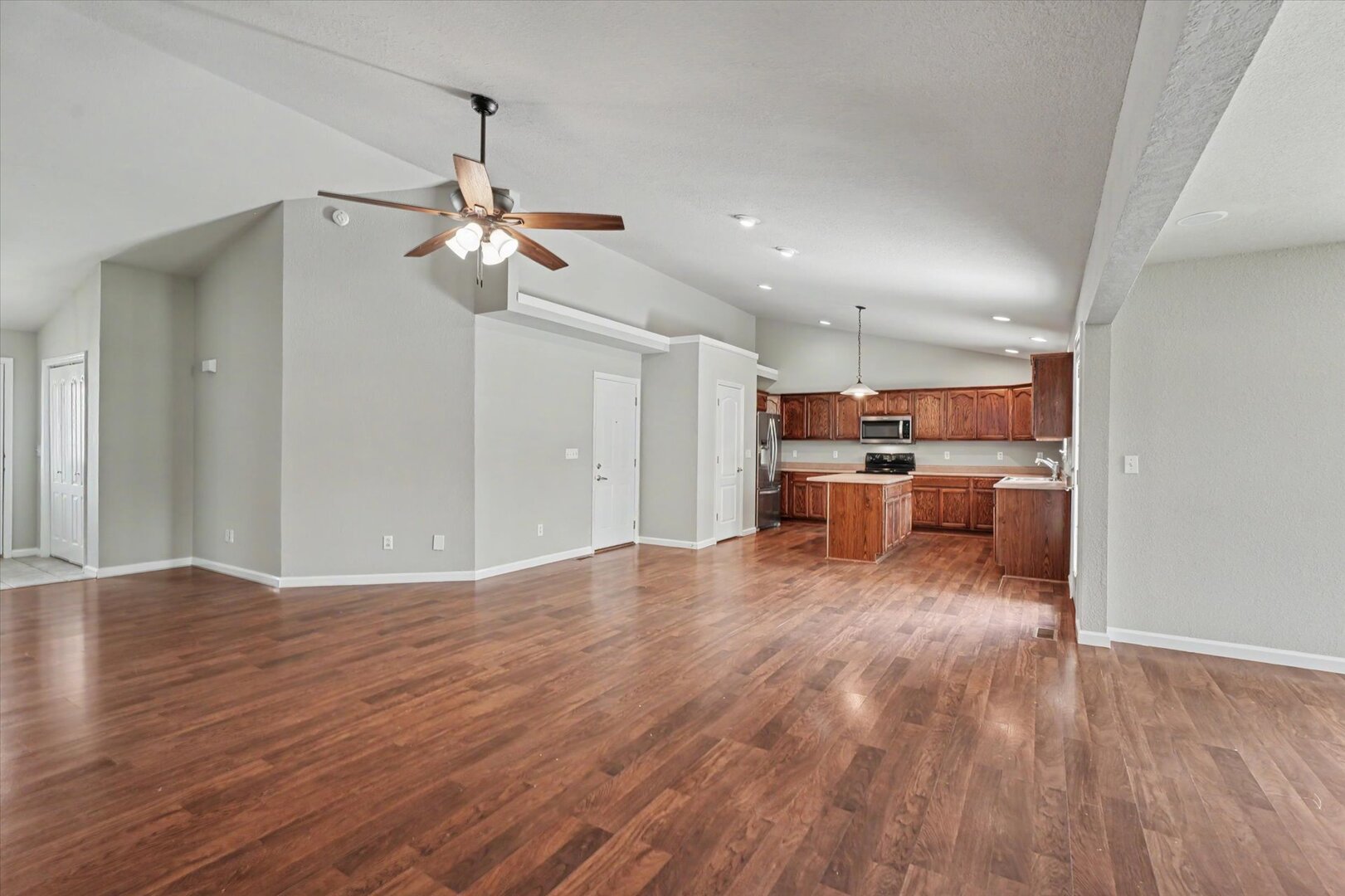 609 N Glover Court