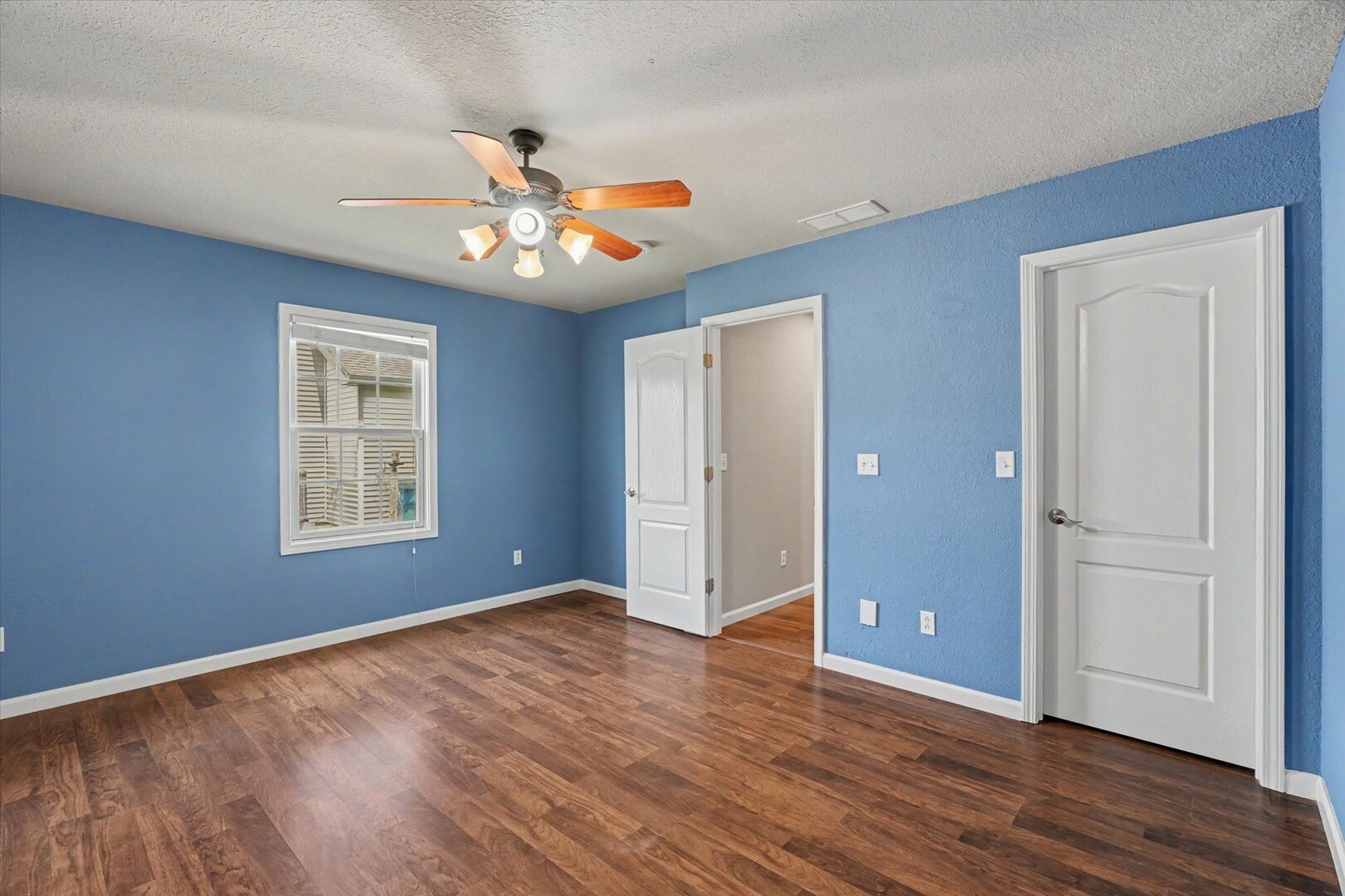 609 N Glover Court