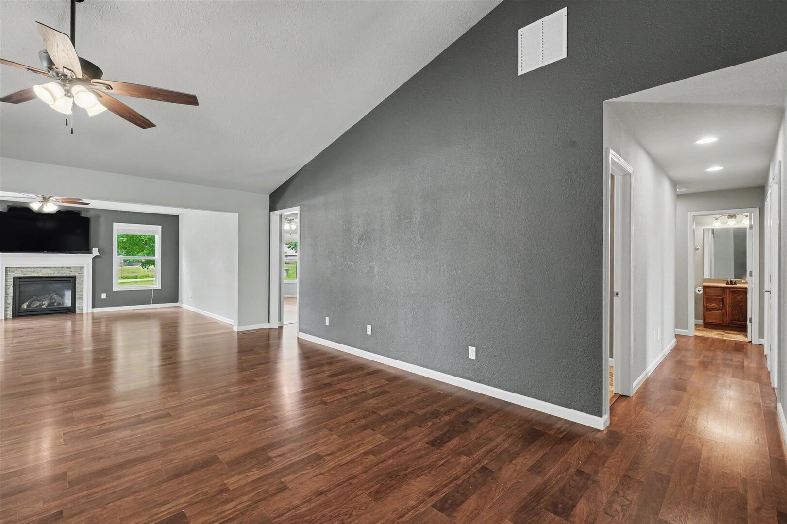 609 N Glover Court