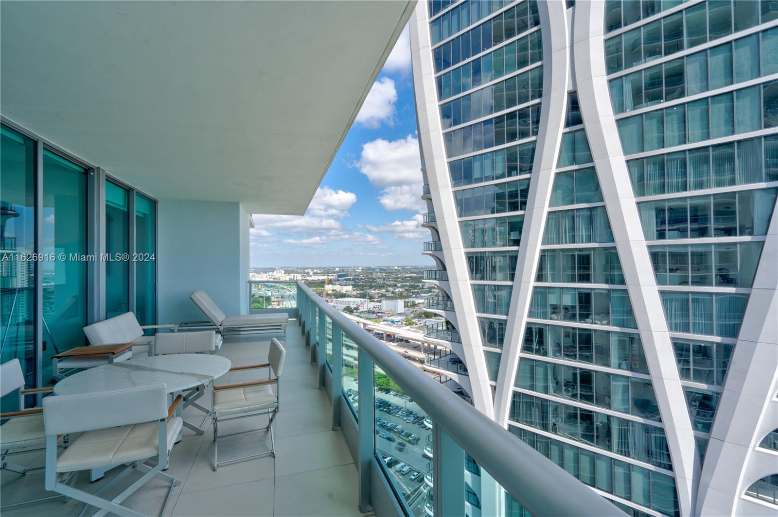 900 Biscayne Blvd # 3208