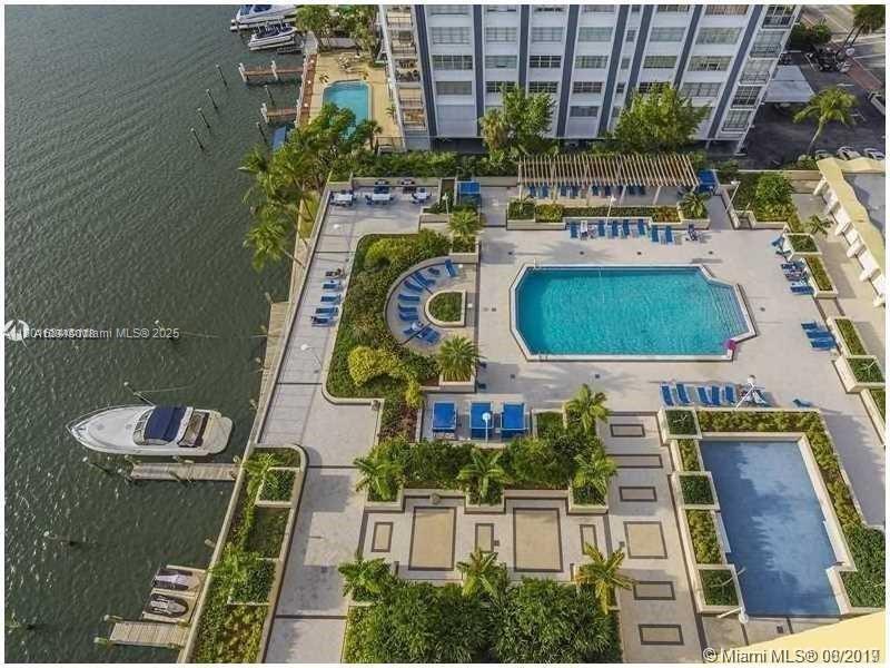 5600 Collins Ave # 14B