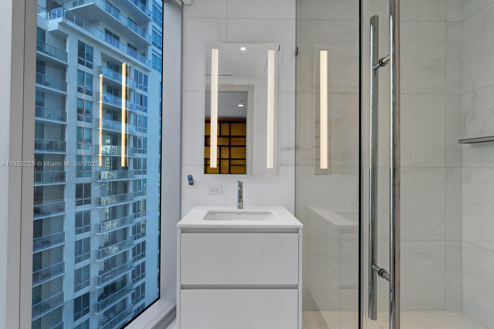300 Biscayne Blvd Way # 3302