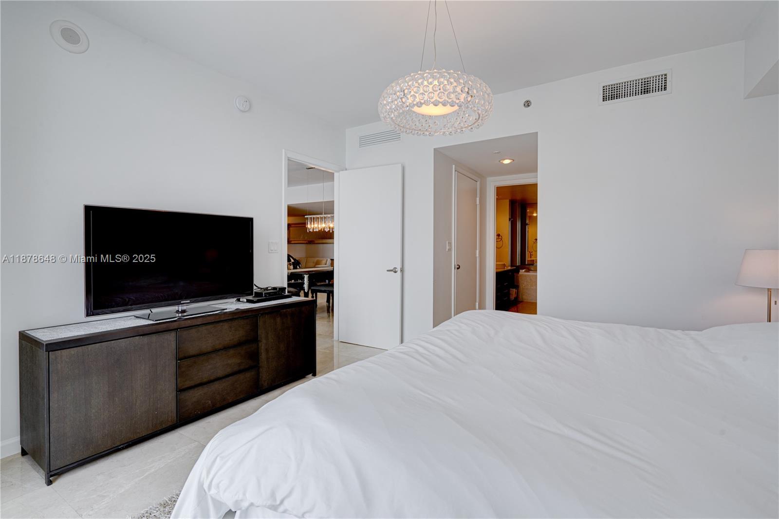 495 Brickell Ave # 3505