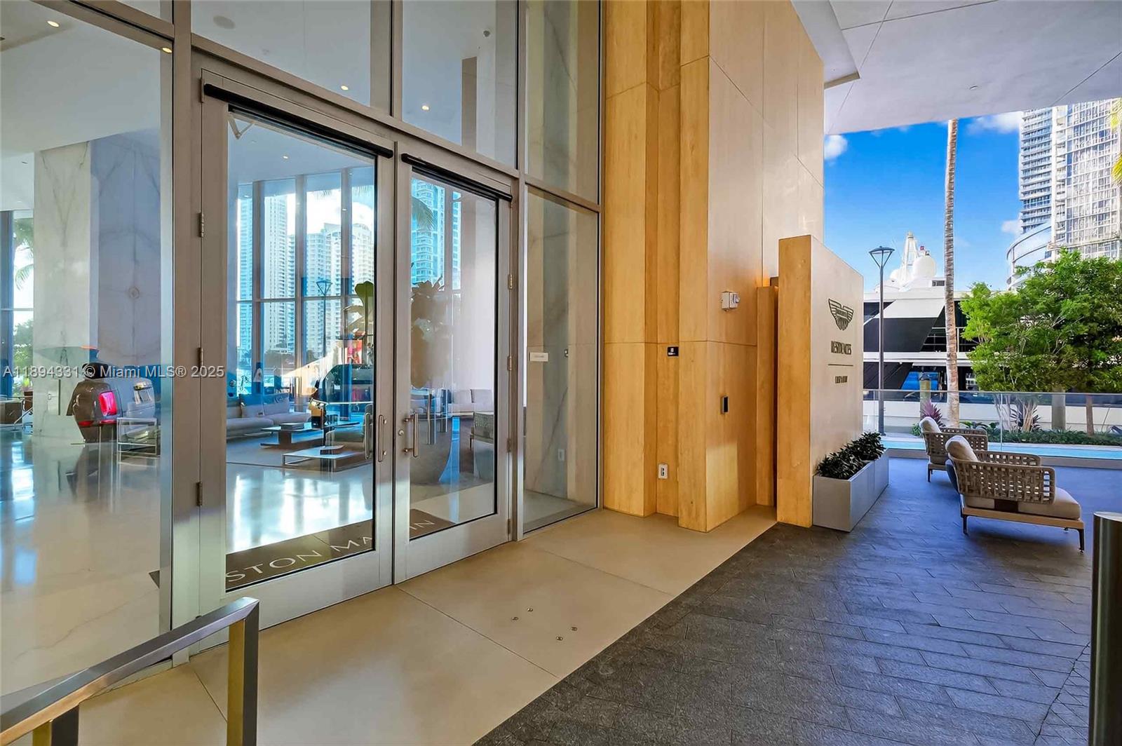 300 Biscayne Boulevard Way # 501E