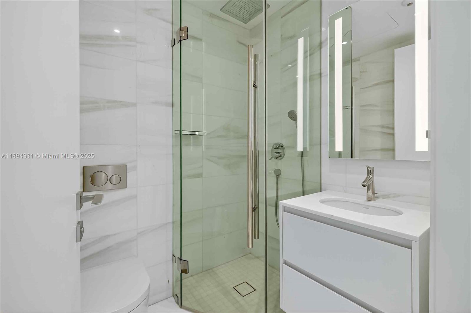 300 Biscayne Boulevard Way # 501E