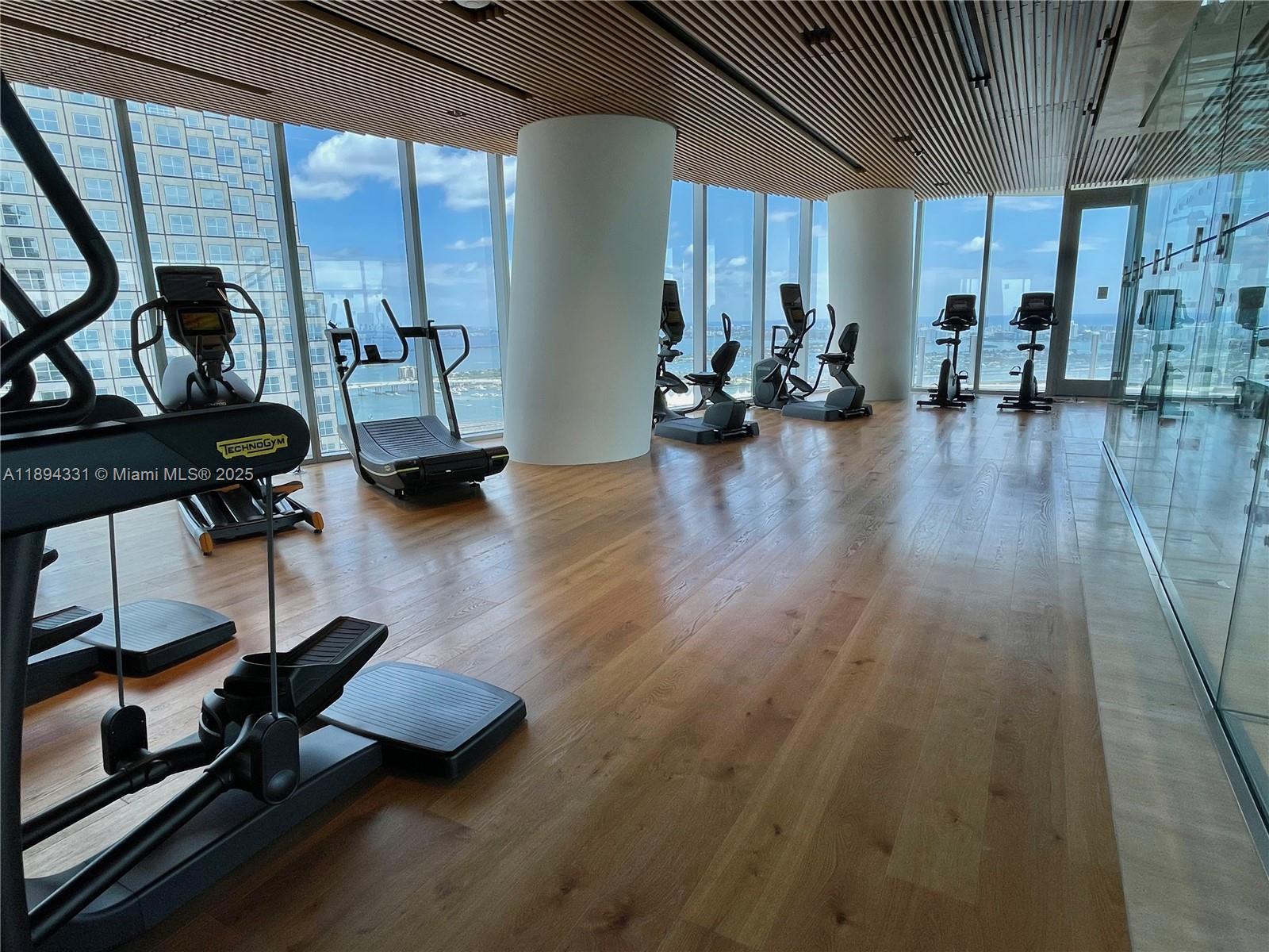 300 Biscayne Boulevard Way # 501E