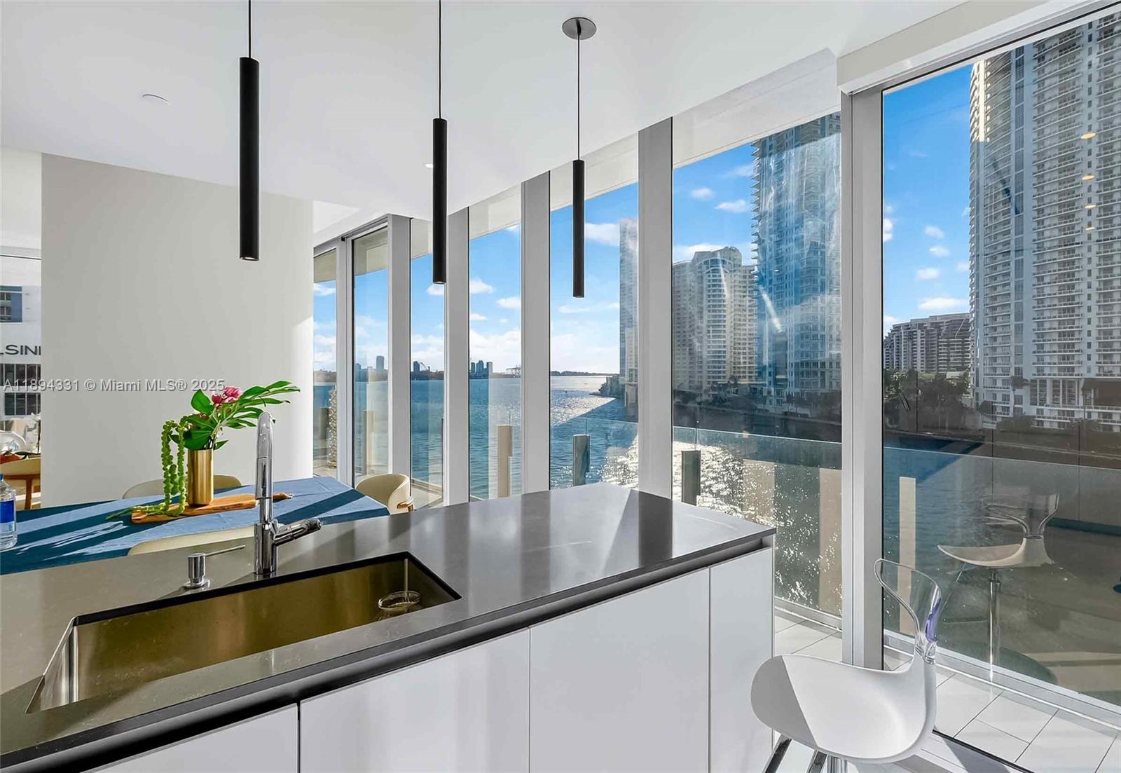 300 Biscayne Boulevard Way # 501E