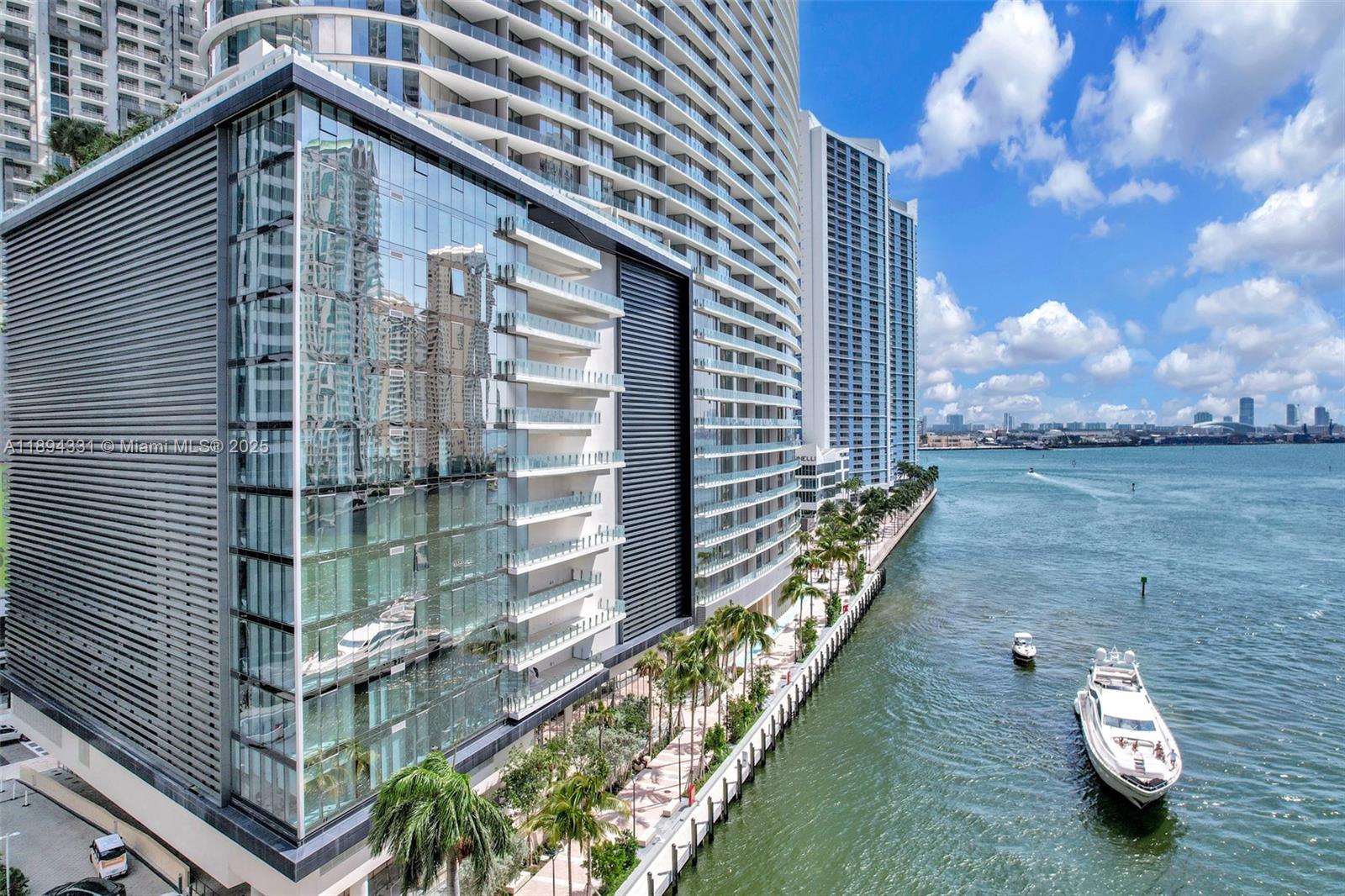 300 Biscayne Boulevard Way # 501E
