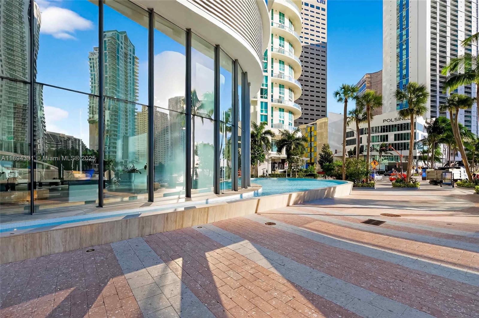 300 Biscayne Boulevard Way # 501E