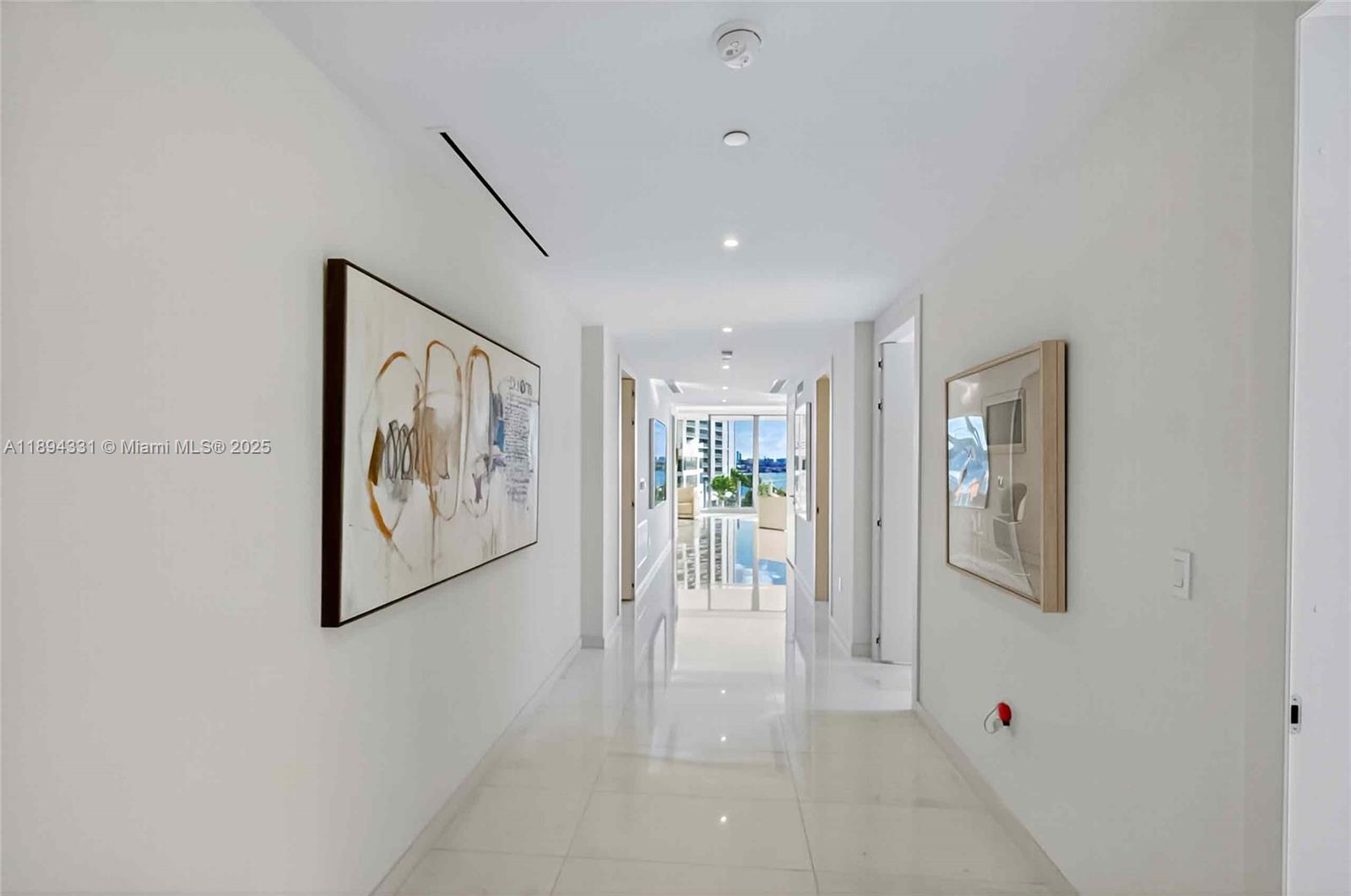 300 Biscayne Boulevard Way # 501E