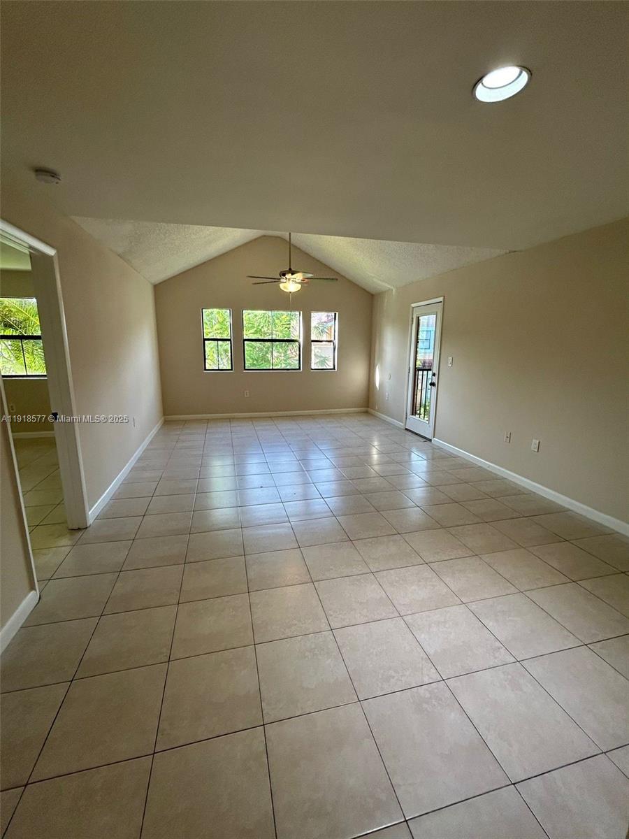 15661 SW 104th Ter # 322